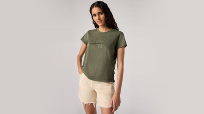 Levi's® Women's Graphic Boxy T-Shirt