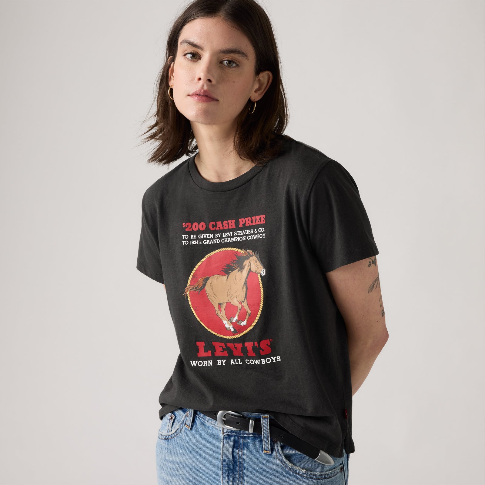 Main 2 - Levi's® Women's Graphic Boxy T-Shirt SCL - 