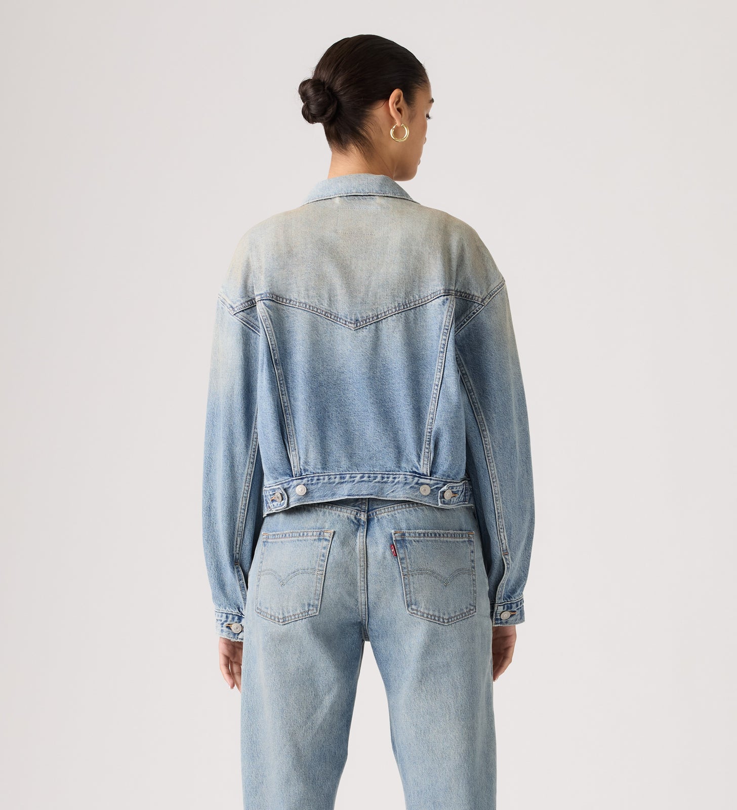 Main 3 - Levi's® Women's Shrunken '90s Trucker Jacket - A91550022