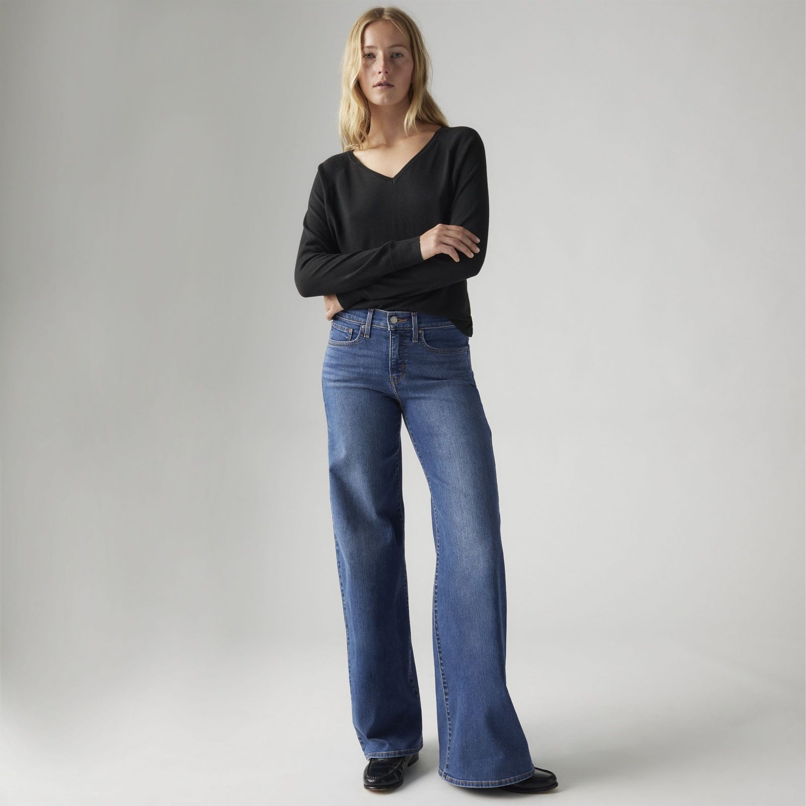 Main 1 - Levi's® Women's 318 Shaping Wide Leg Jeans SCL - 