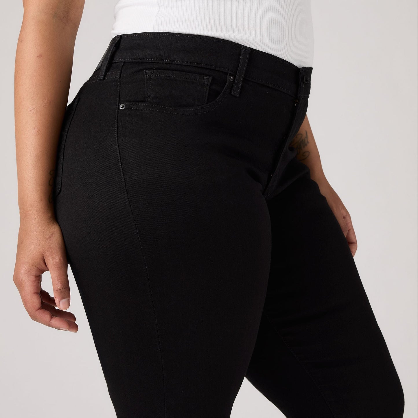 Levi's® Women's 314 Shaping Straight Jeans