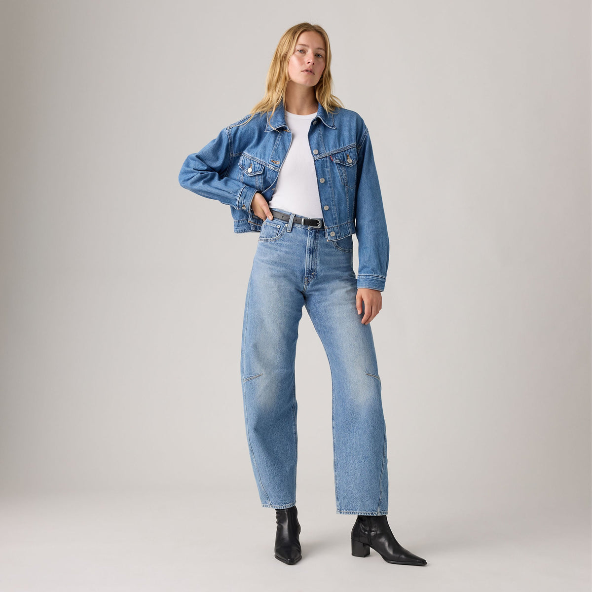 Levi's® Women's Cinch Barrel Jeans