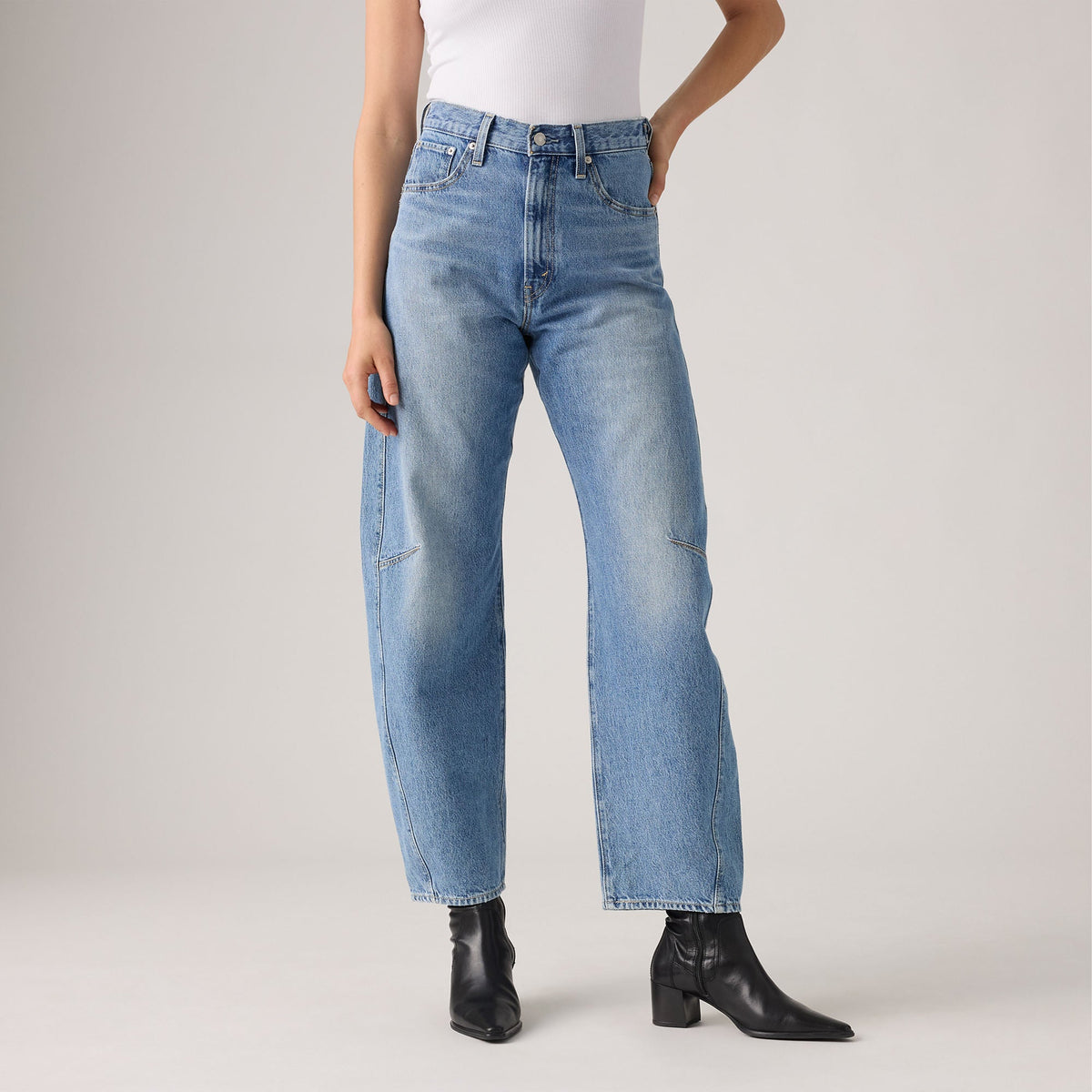 Levi's® Women's Cinch Barrel Jeans
