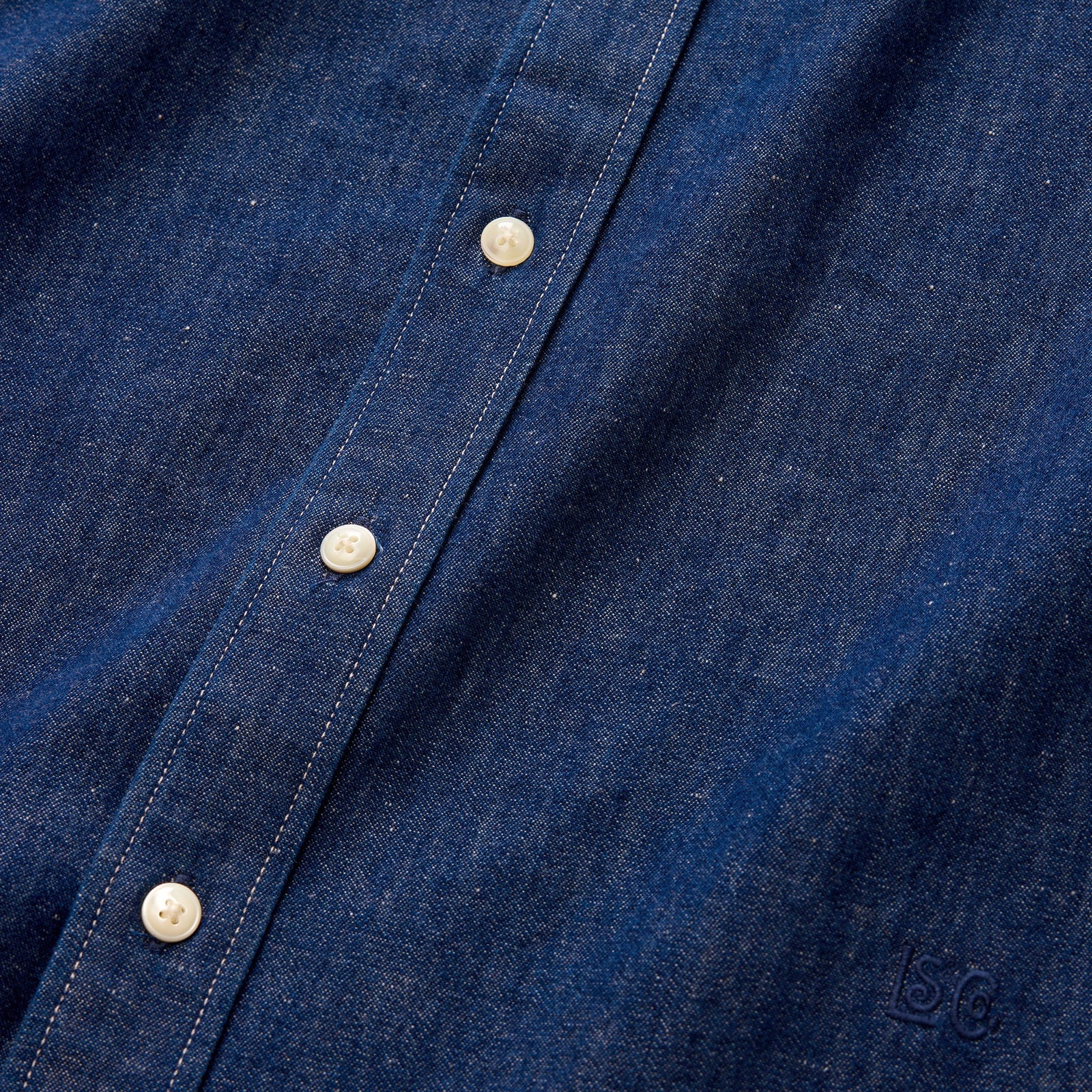Main 6 - Levi's® Blue Tab™ Men's Relaxed Button-Up Shirt - 001LI0004