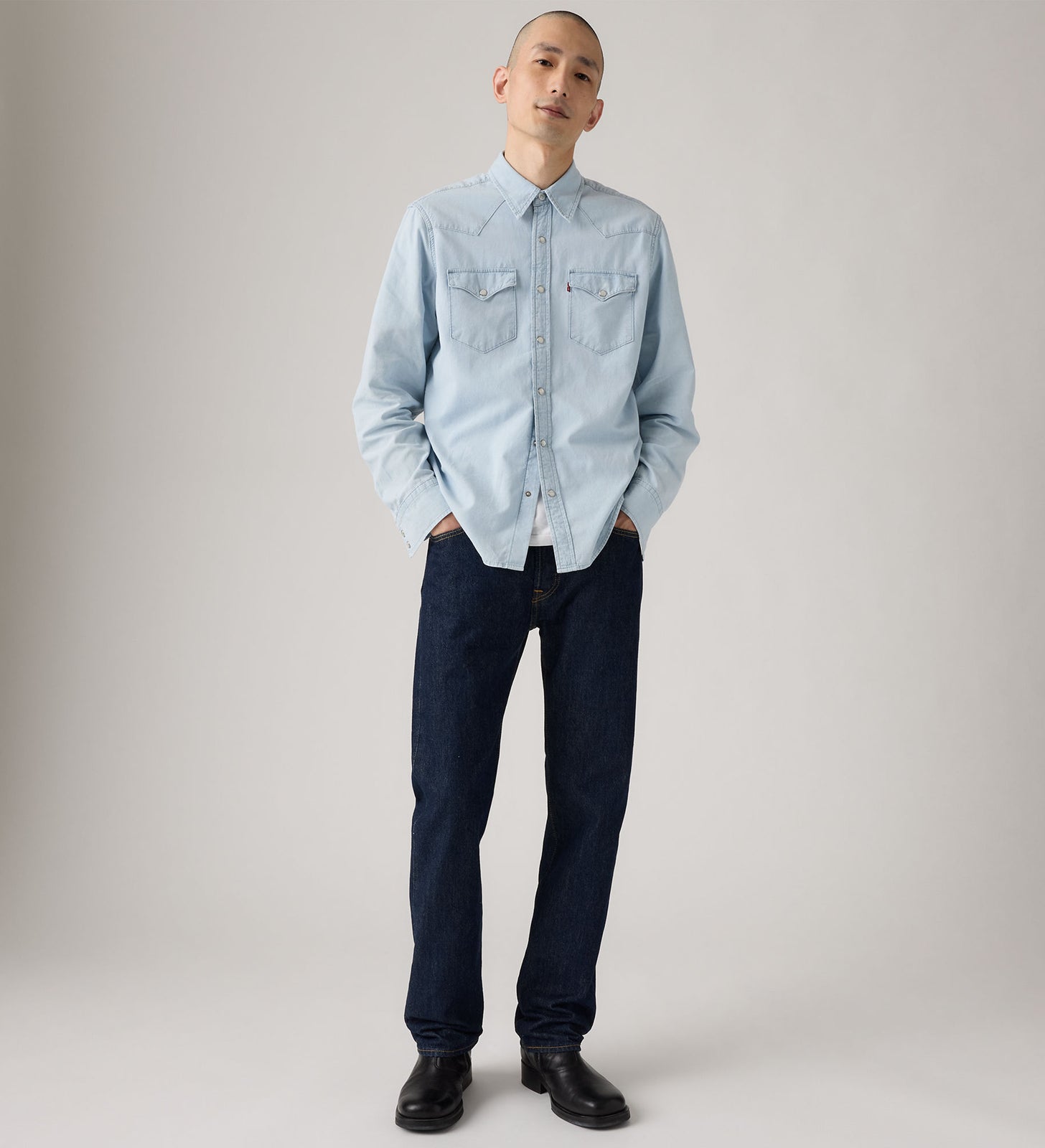 Main 4 - Levi's® Men's 501® Original Jeans - 005010115