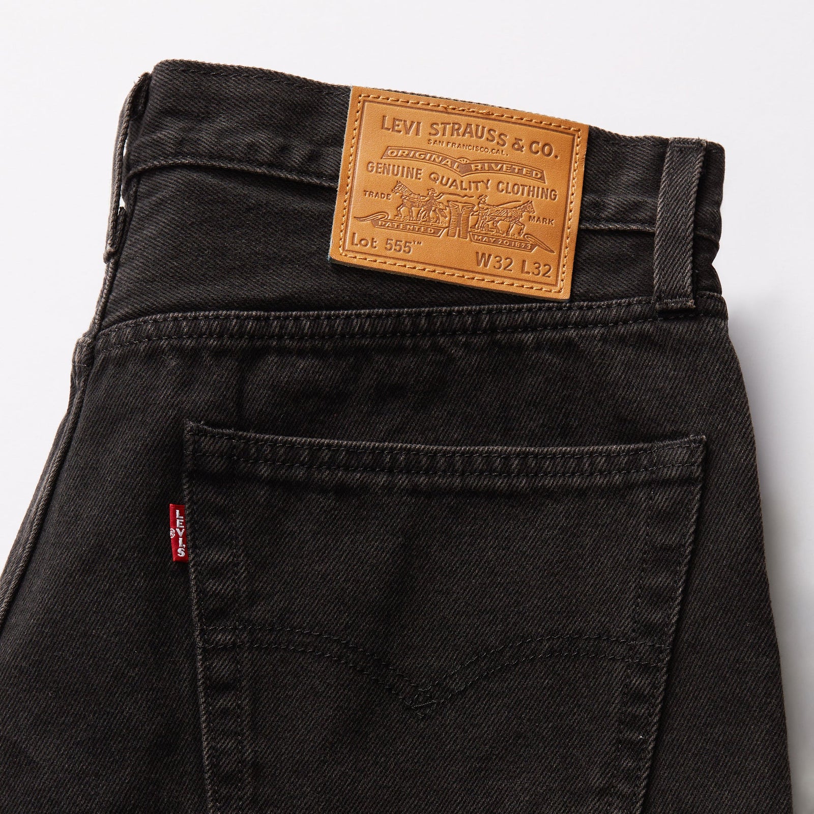 Main 8 - Levi's® Men's 555™ Relaxed Straight Jeans - 000LO0002