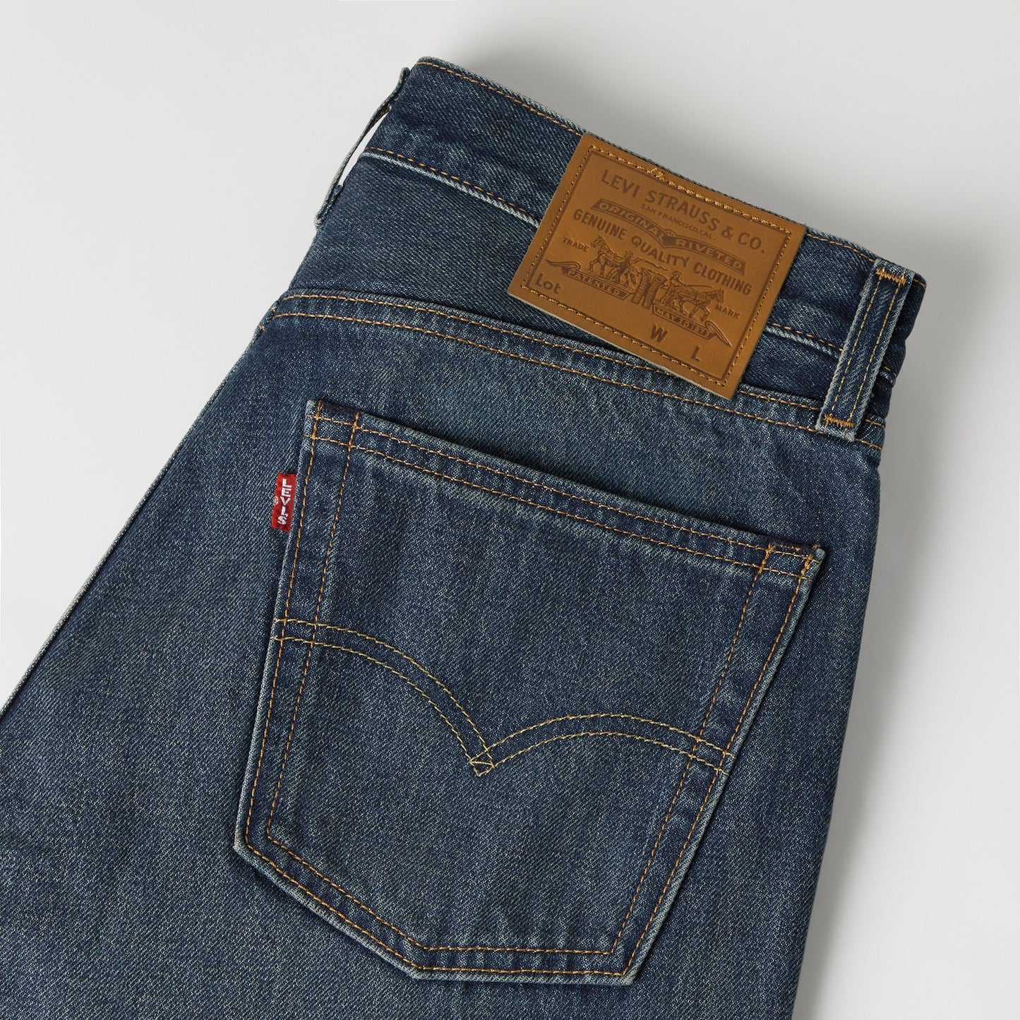 Levi's® Men's 555™ Relaxed Straight Jeans