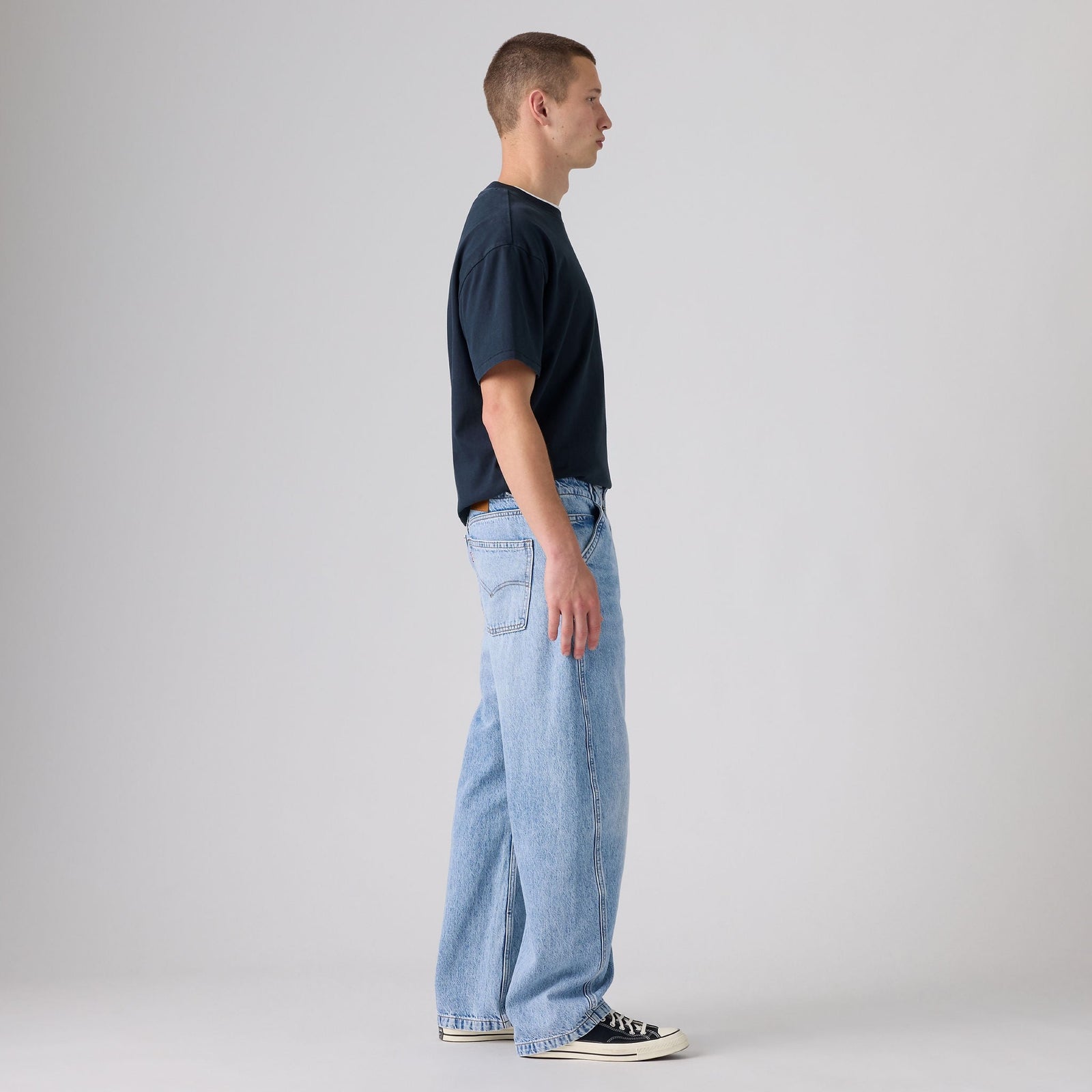 Main 4 - Levi's® Men's Baggy Barrel Jeans - 0057O0009