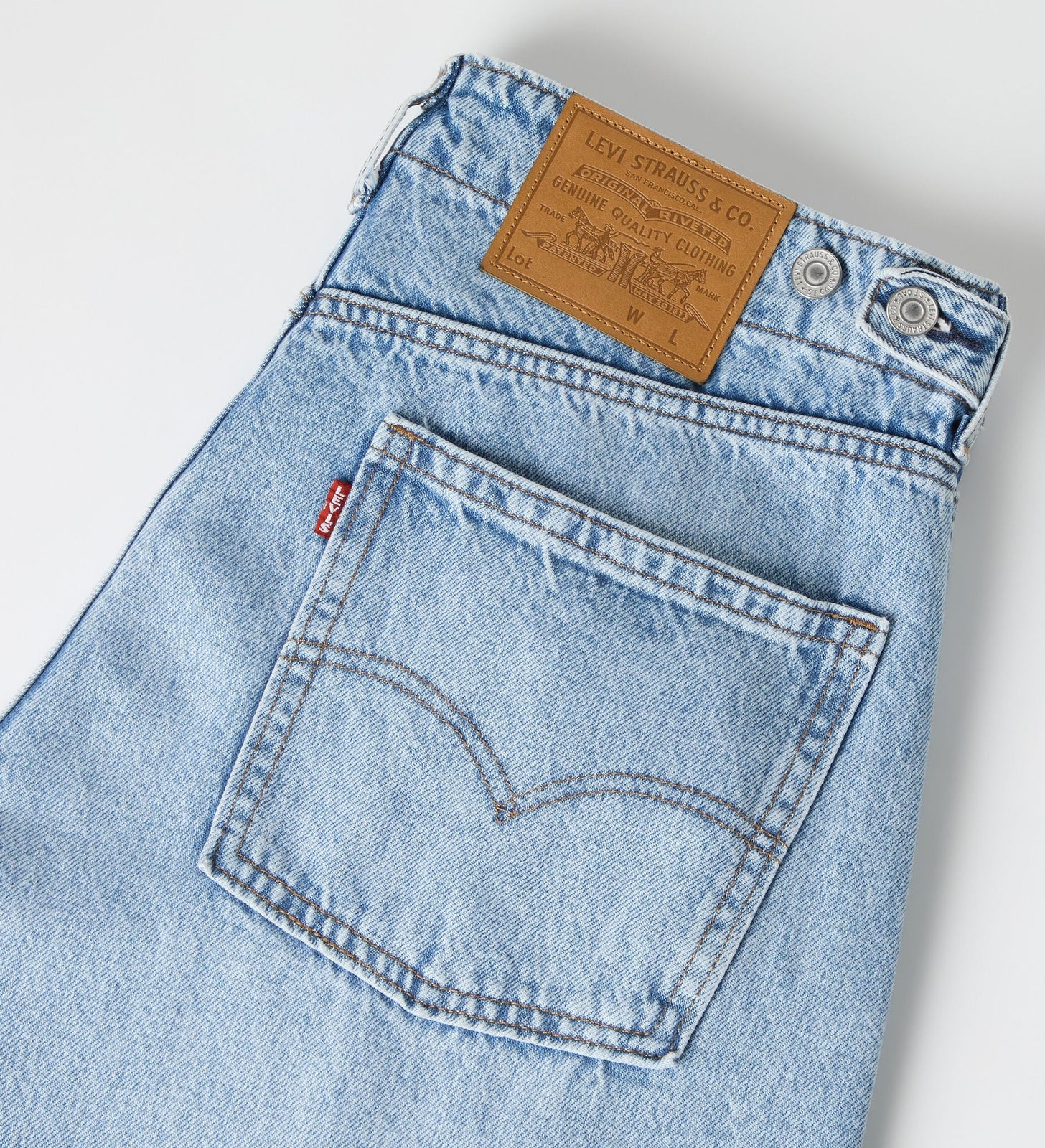 Main 7 - Levi's® Men's Baggy Barrel Jeans - 0057O0009