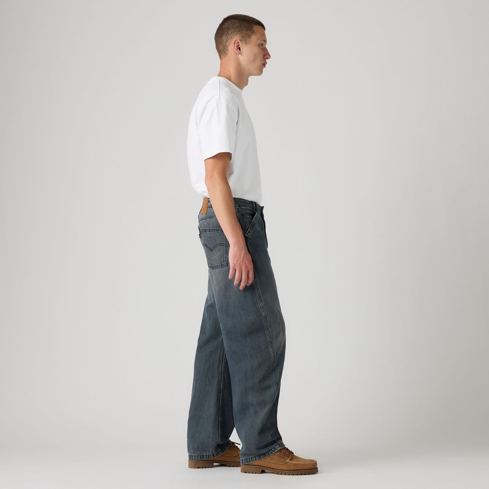 Main 4 - Levi's® Men's Baggy Barrel Jeans - 0057O0010