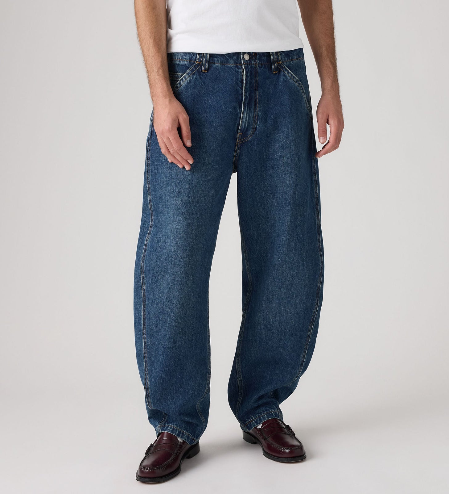 Main 5 - Levi's® Men's Baggy Barrel Jeans - 0057O0001