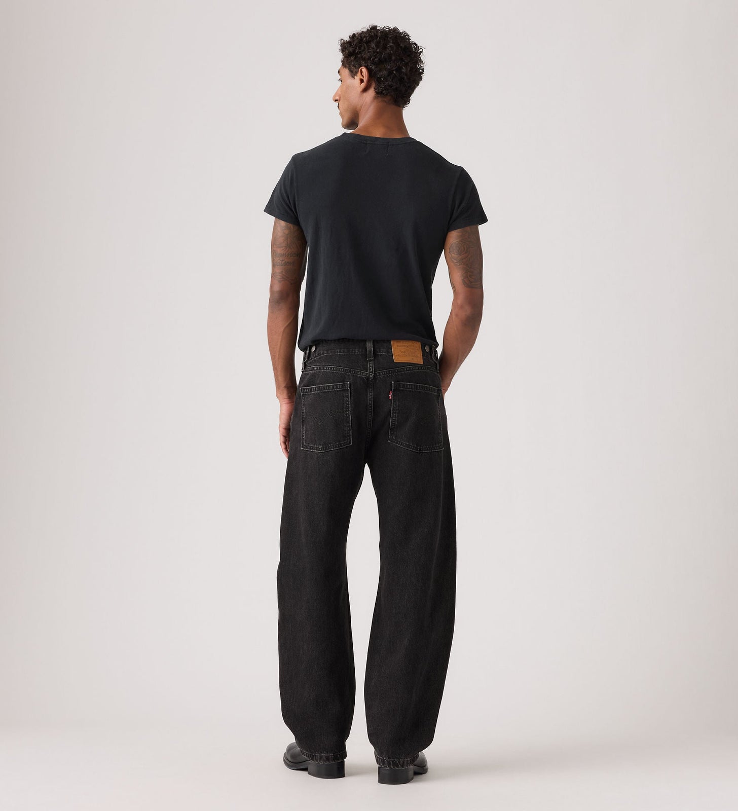 Main 2 - Levi's® Men's Baggy Barrel Jeans - 0057O0003