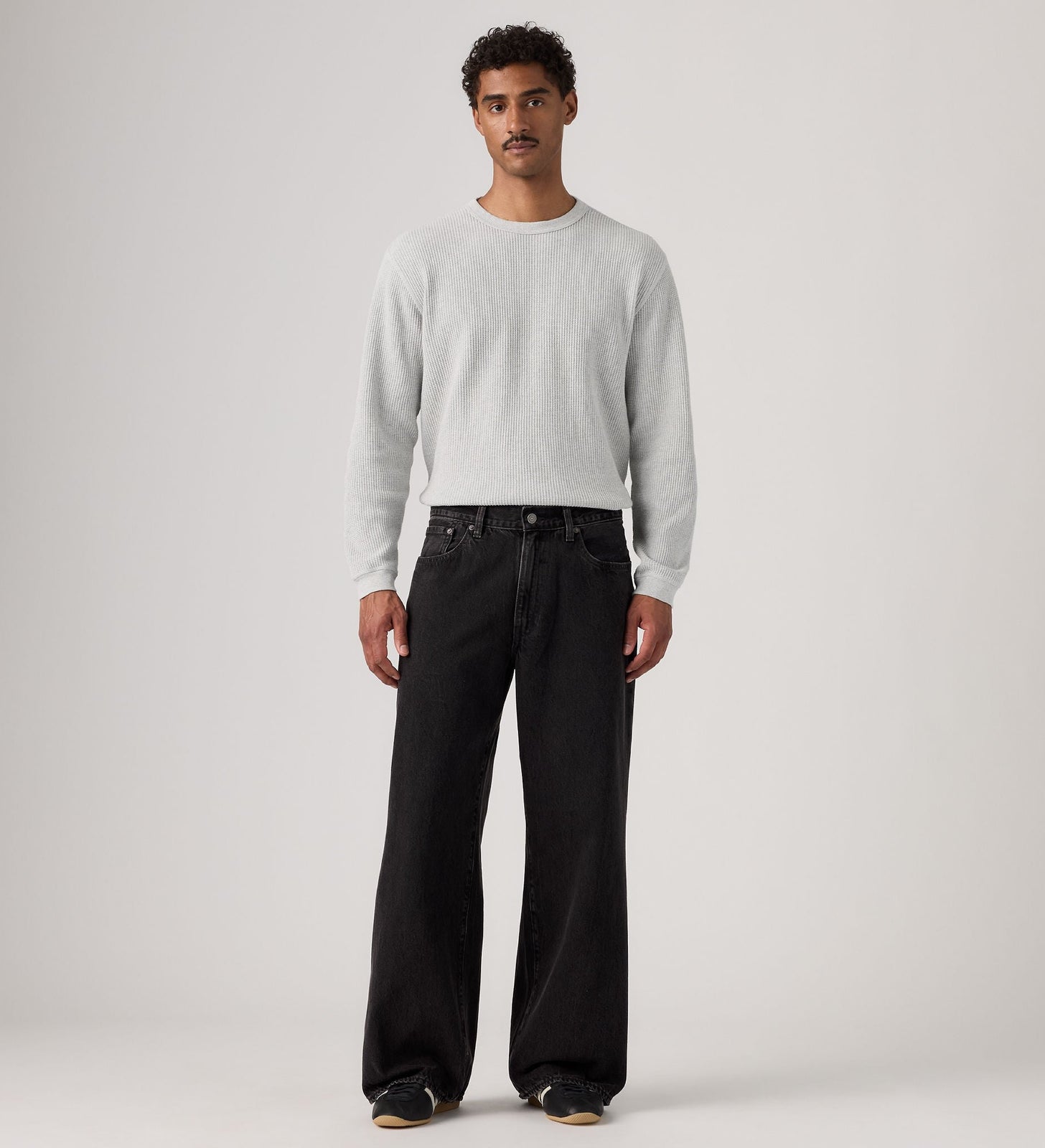 Main 3 - Levi's® Men's Baggy Wide-Leg Jeans - 0081B0000