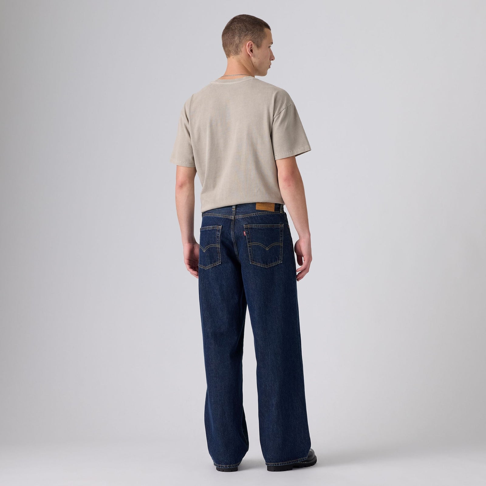 Main 2 - Levi's® Men's Baggy Wide-Leg Jeans - 0081B0001