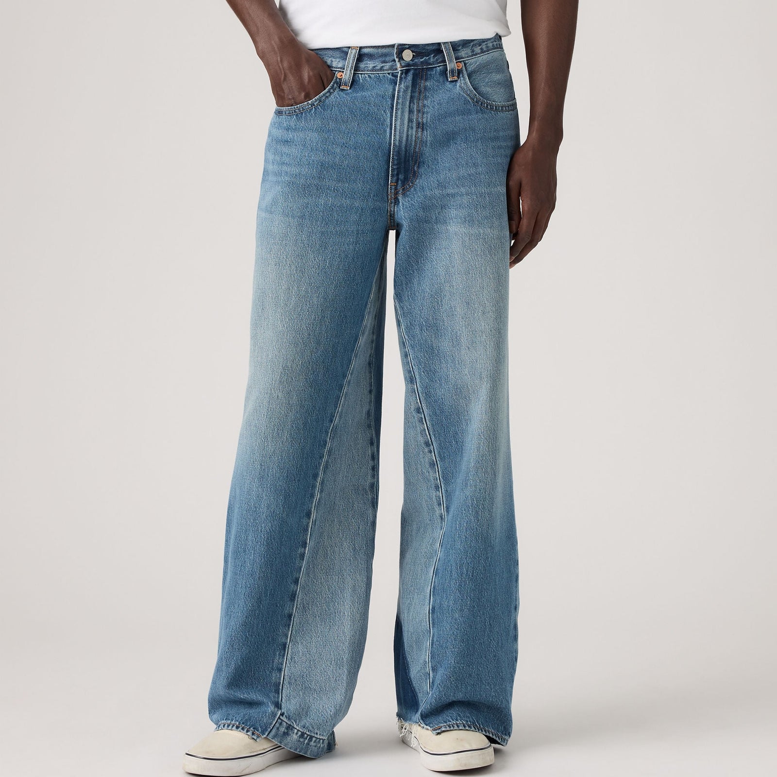 Main 5 - Levi's® Men's Baggy Wide-Leg Jeans - 0081B0002