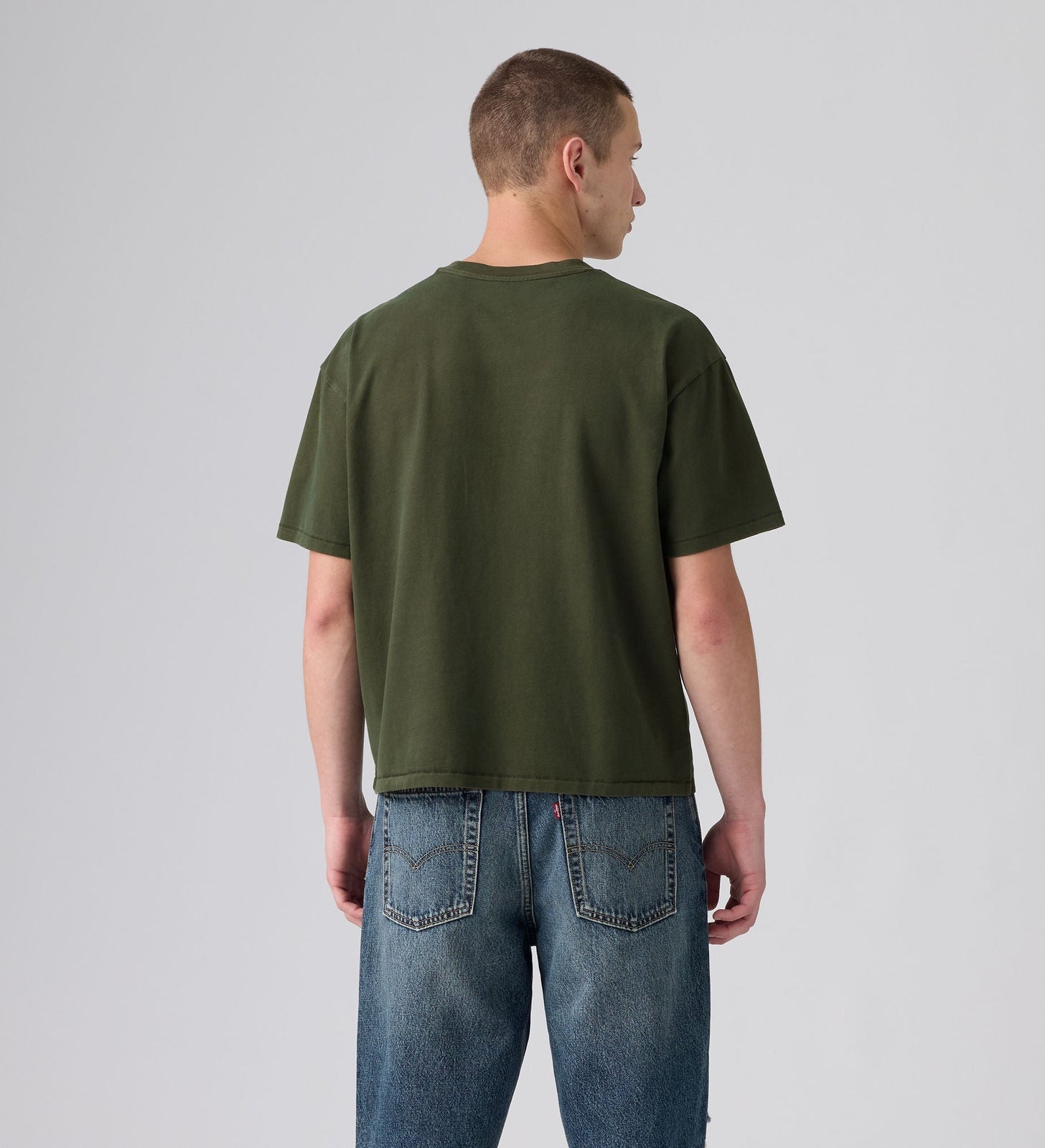 Main 2 - Levi's® Men's Boxy Short-Sleeve Tee - 0049F0038