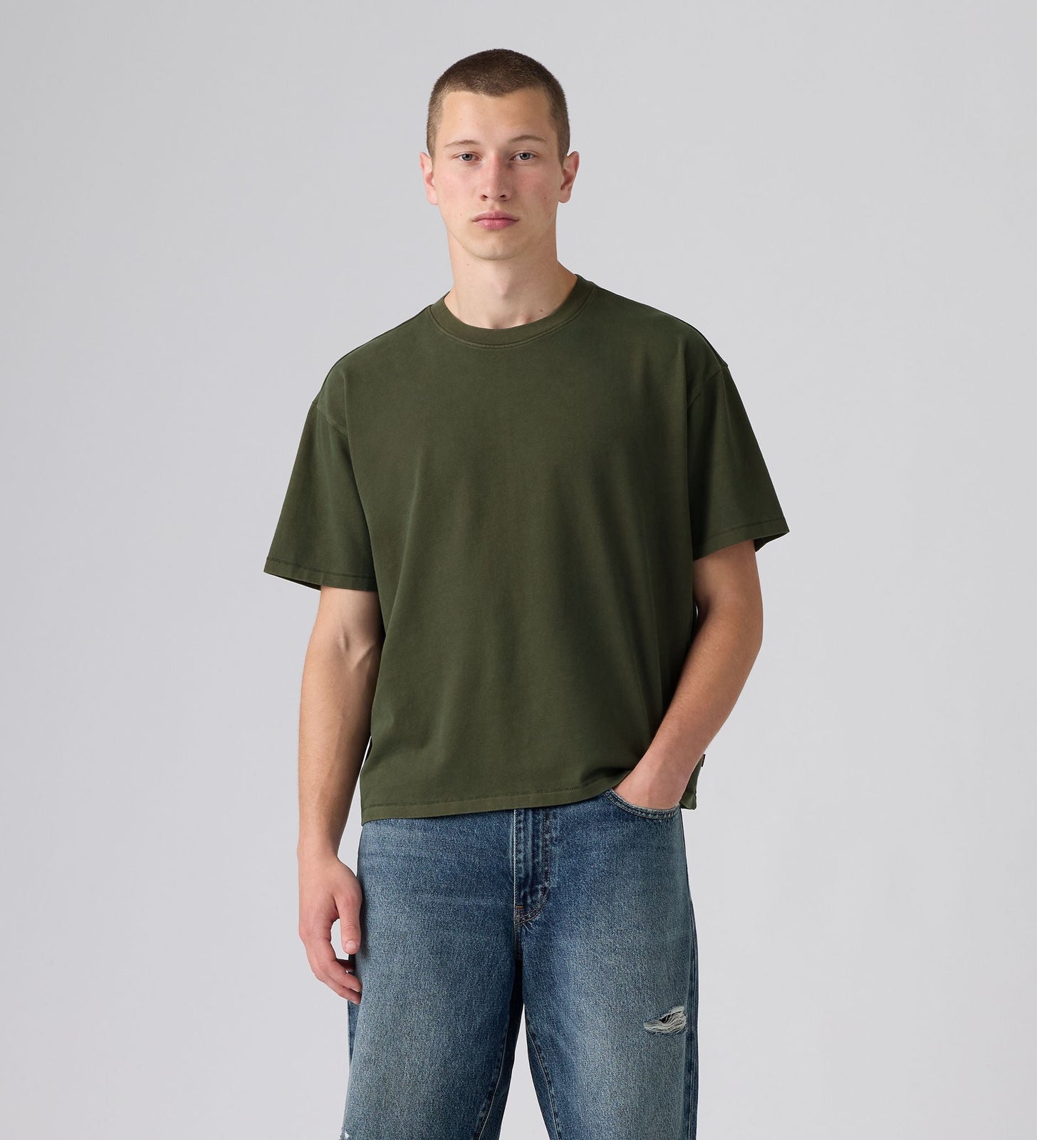 Main 3 - Levi's® Men's Boxy Short-Sleeve Tee - 0049F0038