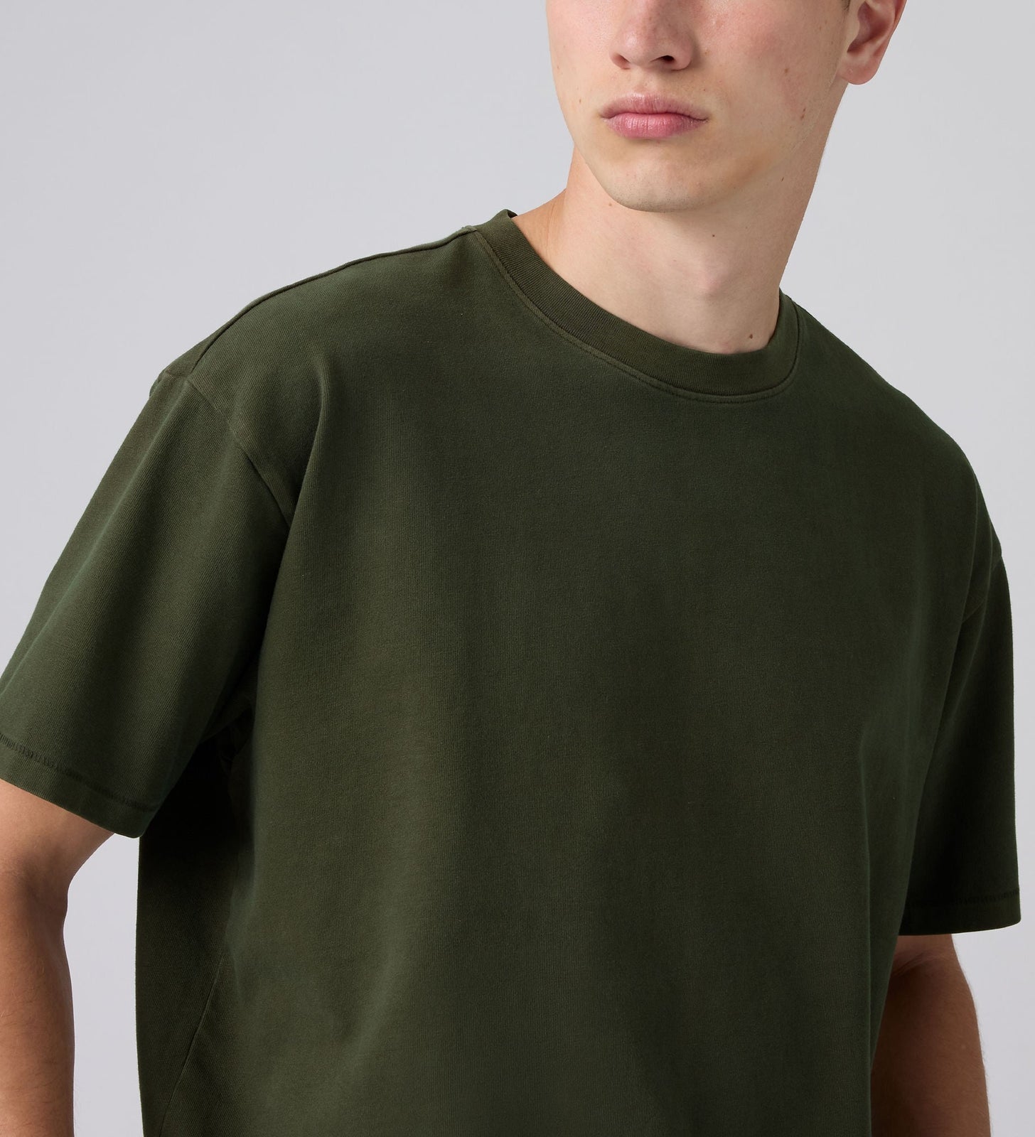 Main 4 - Levi's® Men's Boxy Short-Sleeve Tee - 0049F0038