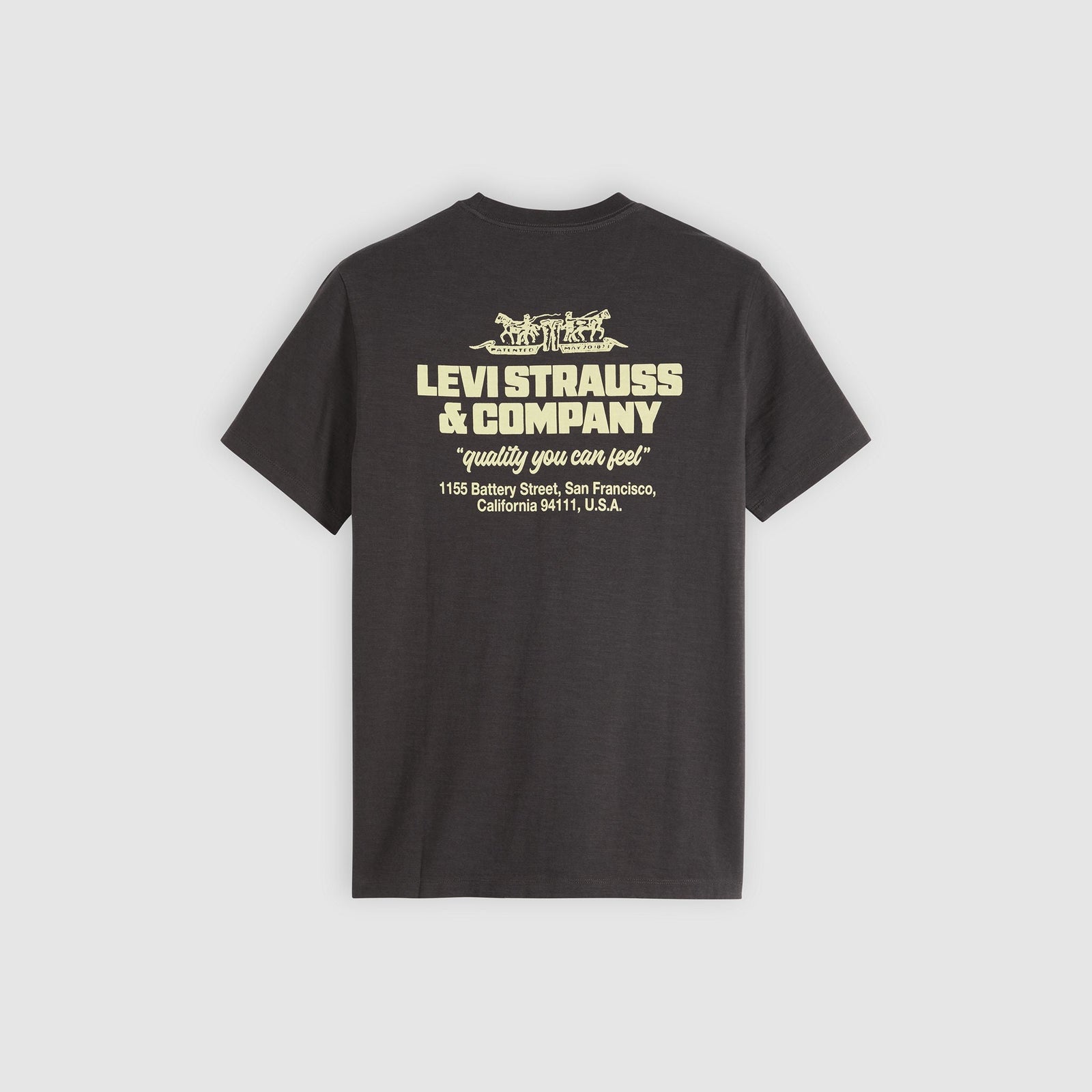 Main 5 - Levi's® Men's Classic Graphic T-Shirt - 224912165