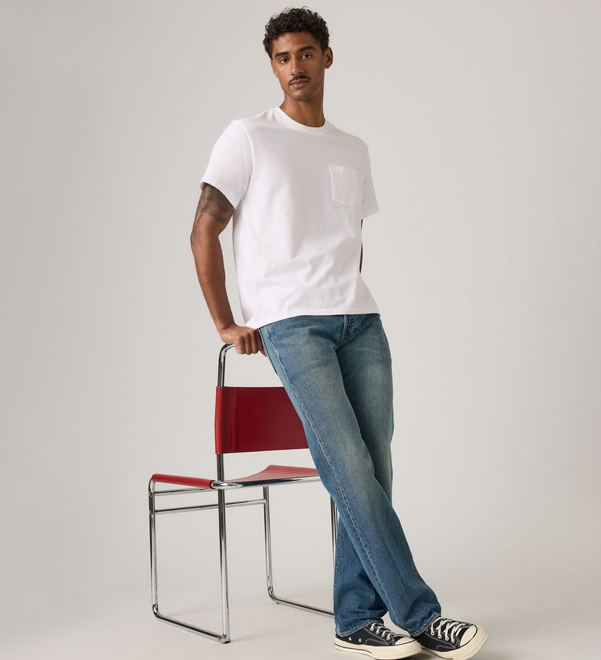 Main 4 - Levi's® Men's Essential Pocket Tee - 005H00038