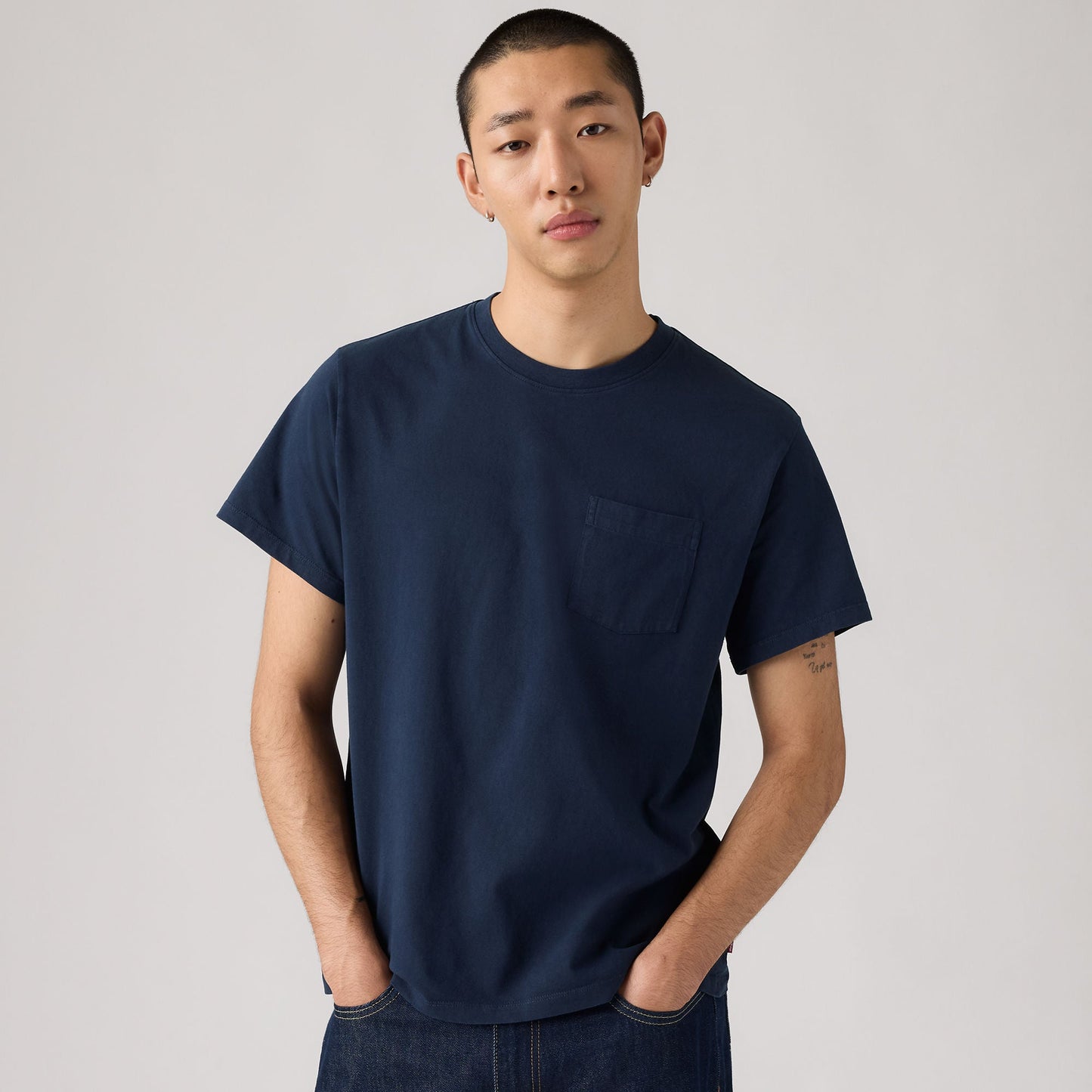 Levi's® Men's Essential Pocket Tee