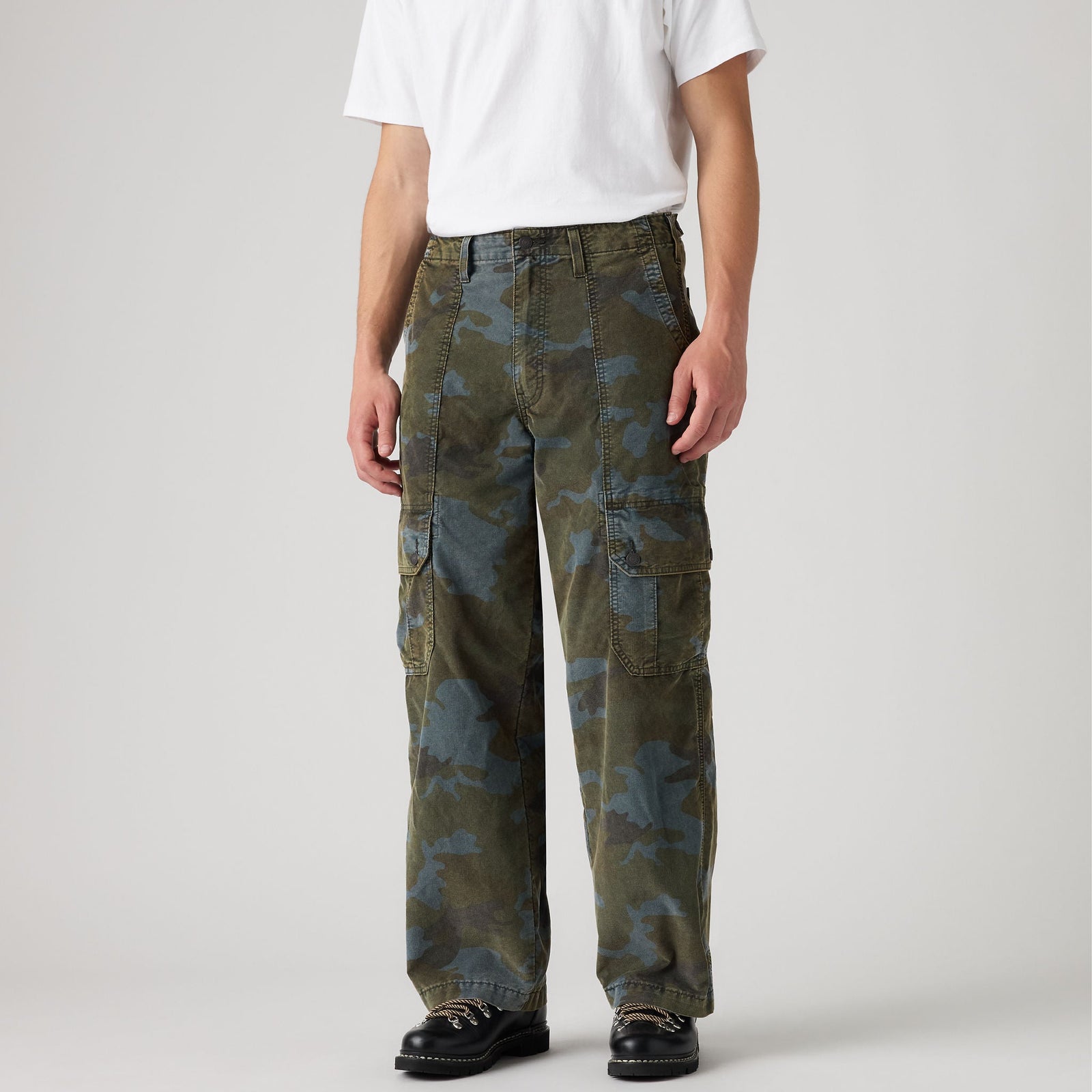 Main 5 - Levi's® Men's Extra Baggy Cargos - 007W60003