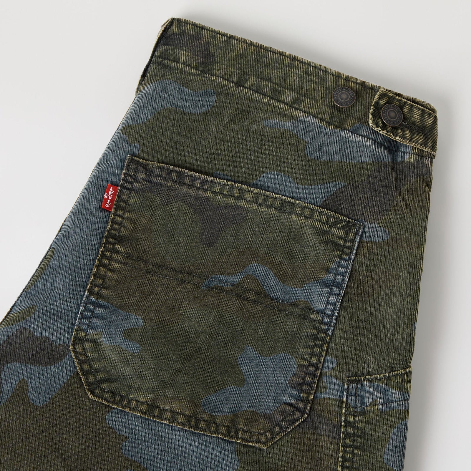 Main 8 - Levi's® Men's Extra Baggy Cargos - 007W60003