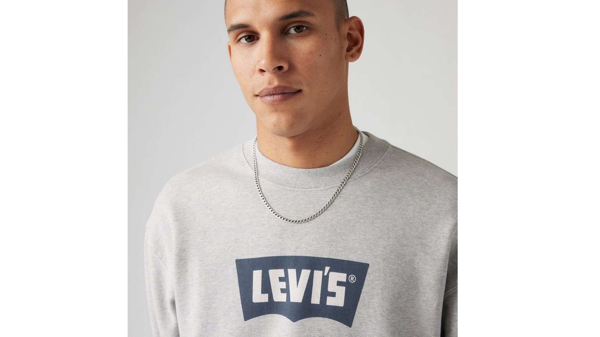 Levi's® Men's Graphic Crewneck Sweatshirt