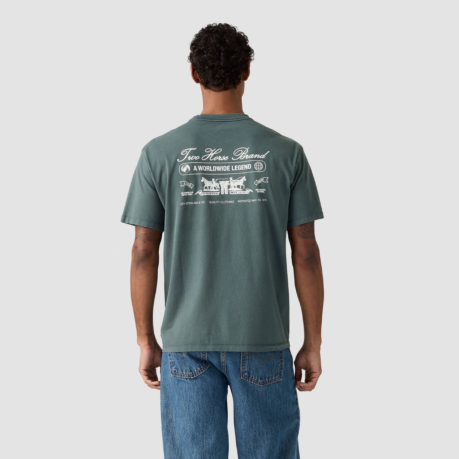 Main 3 - Levi's® Men's Graphic Vintage Fit Pocket Tee - 005HV0003