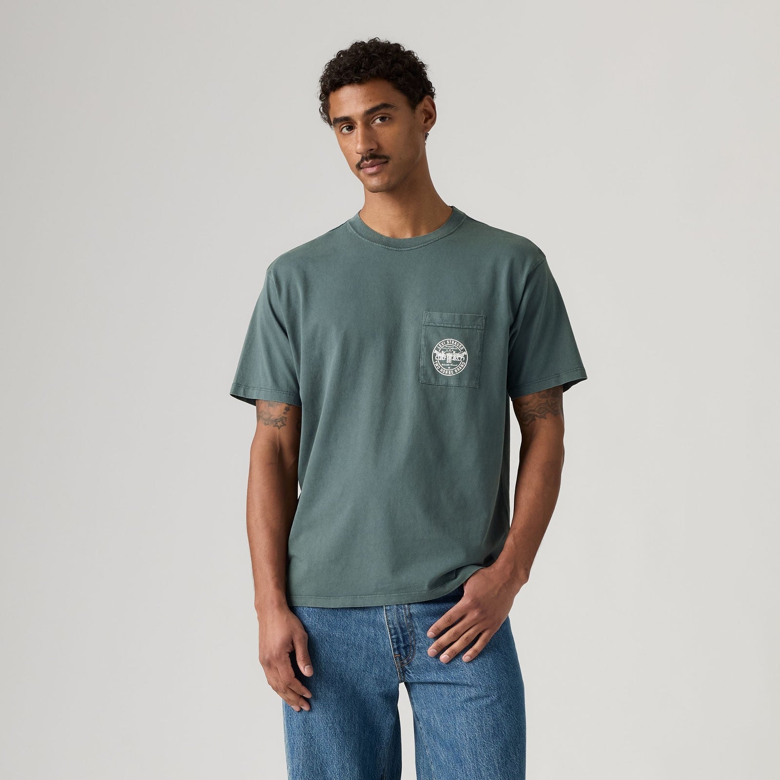Main 5 - Levi's® Men's Graphic Vintage Fit Pocket Tee - 005HV0003