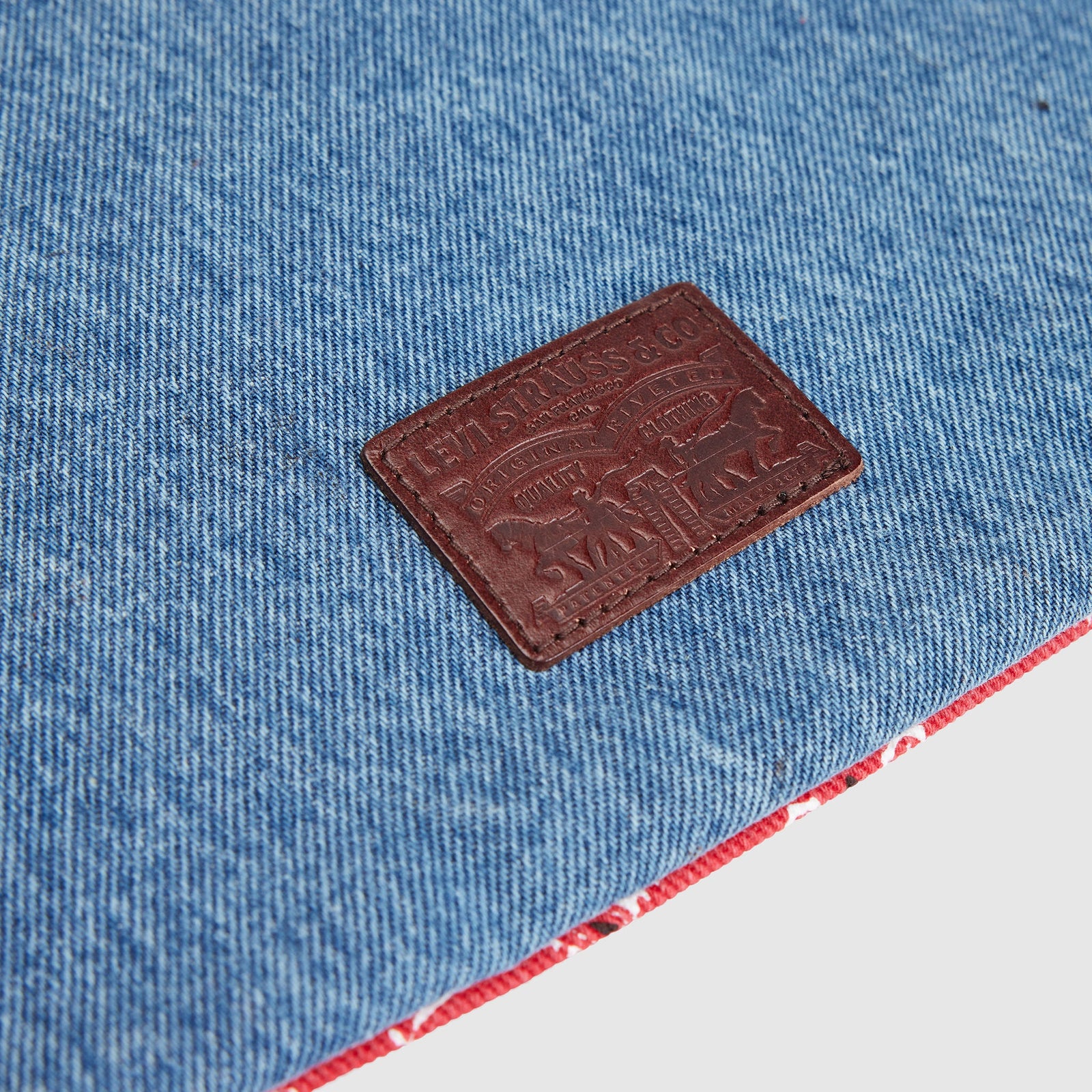Main 5 - Levi's® Men's Large Pouch - 0080M0001