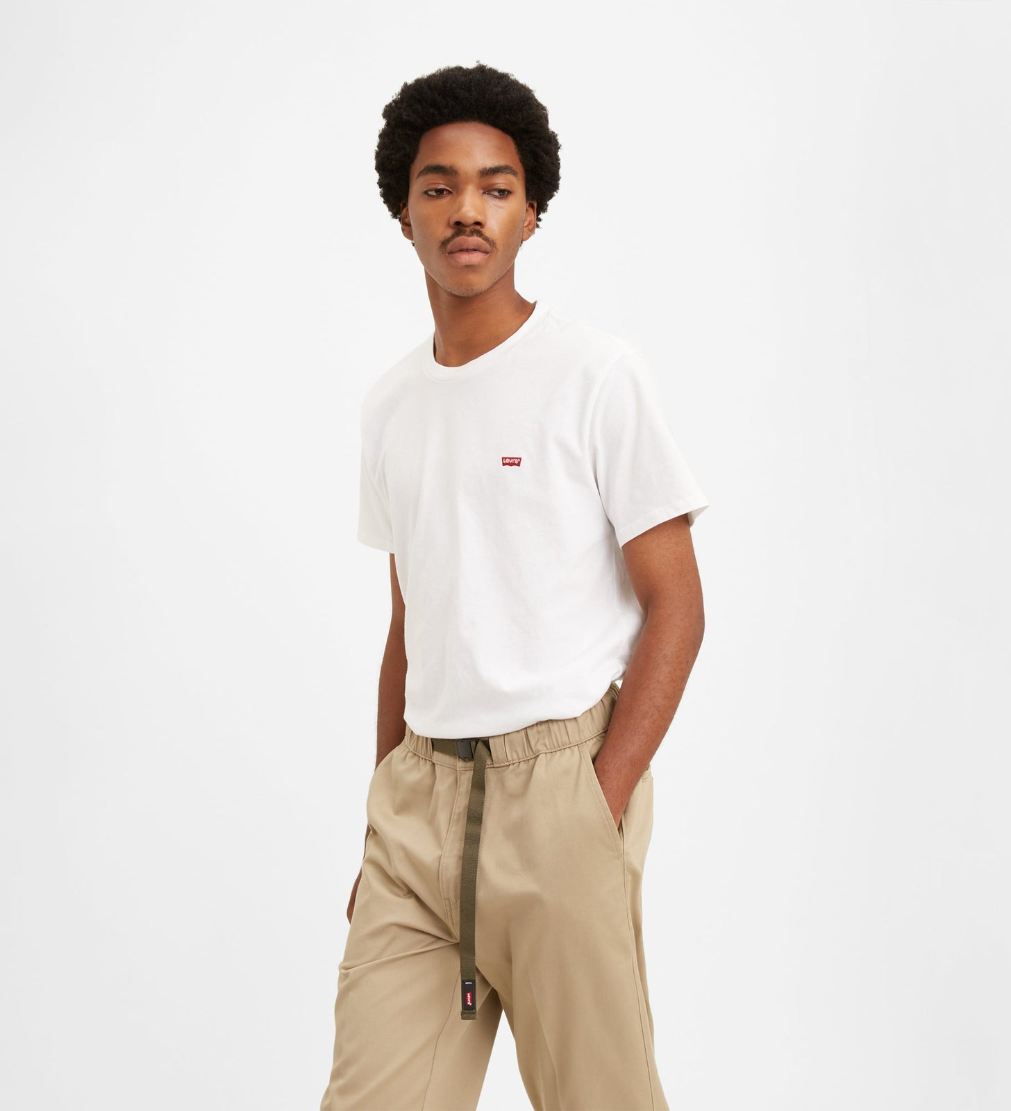 Main 3 - Levi's® Men's Original Housemark T-Shirt - 566050000