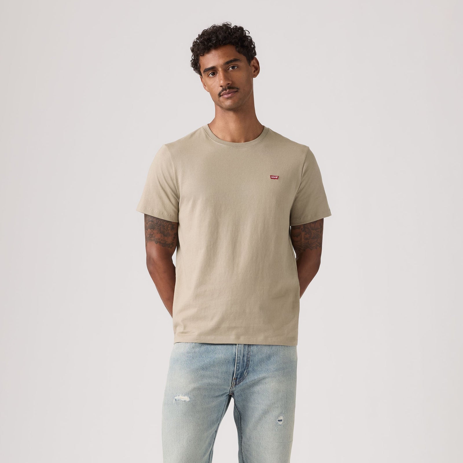 Main 1 - Levi's® Men's Original Housemark T-Shirt - 566050301