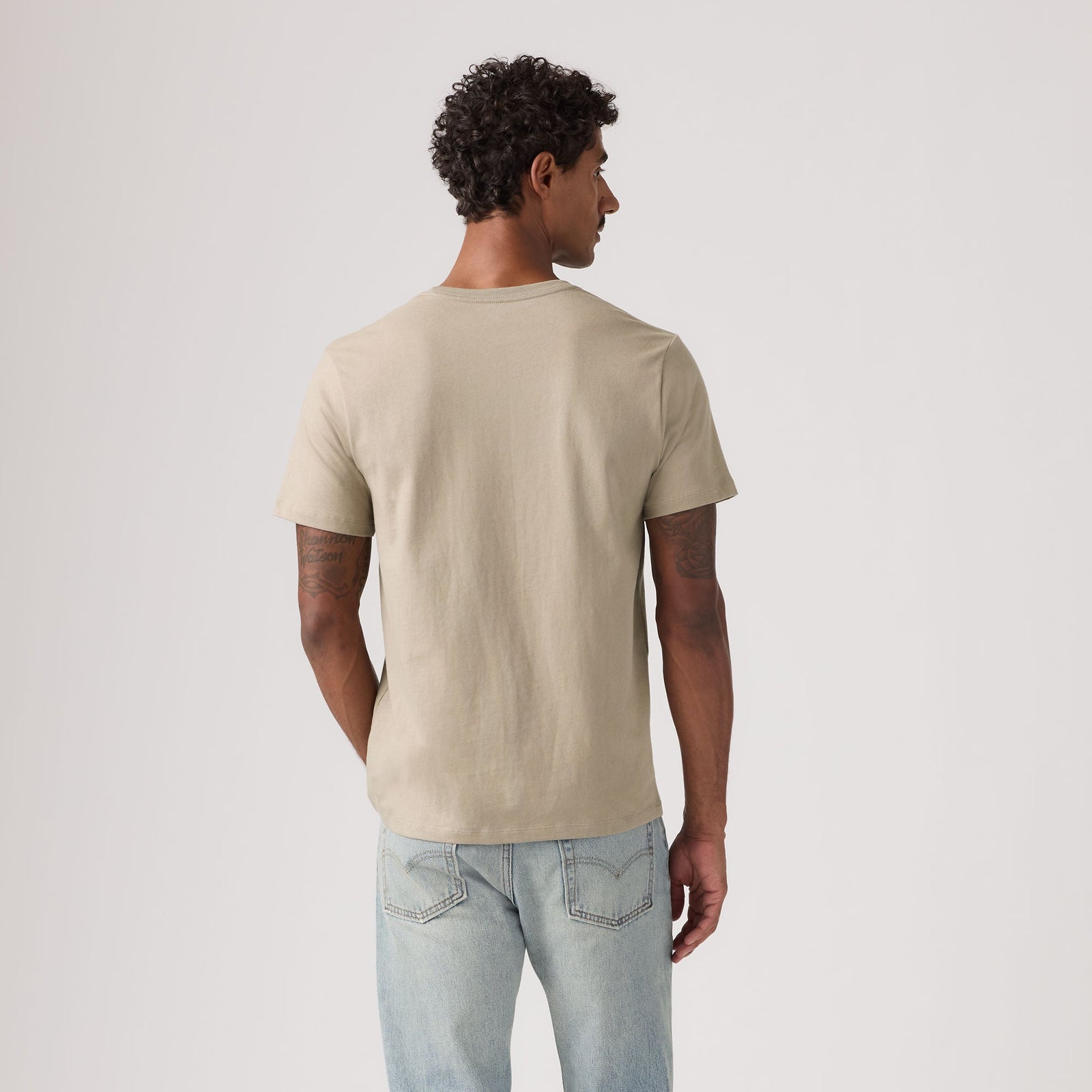 Main 2 - Levi's® Men's Original Housemark T-Shirt - 566050301