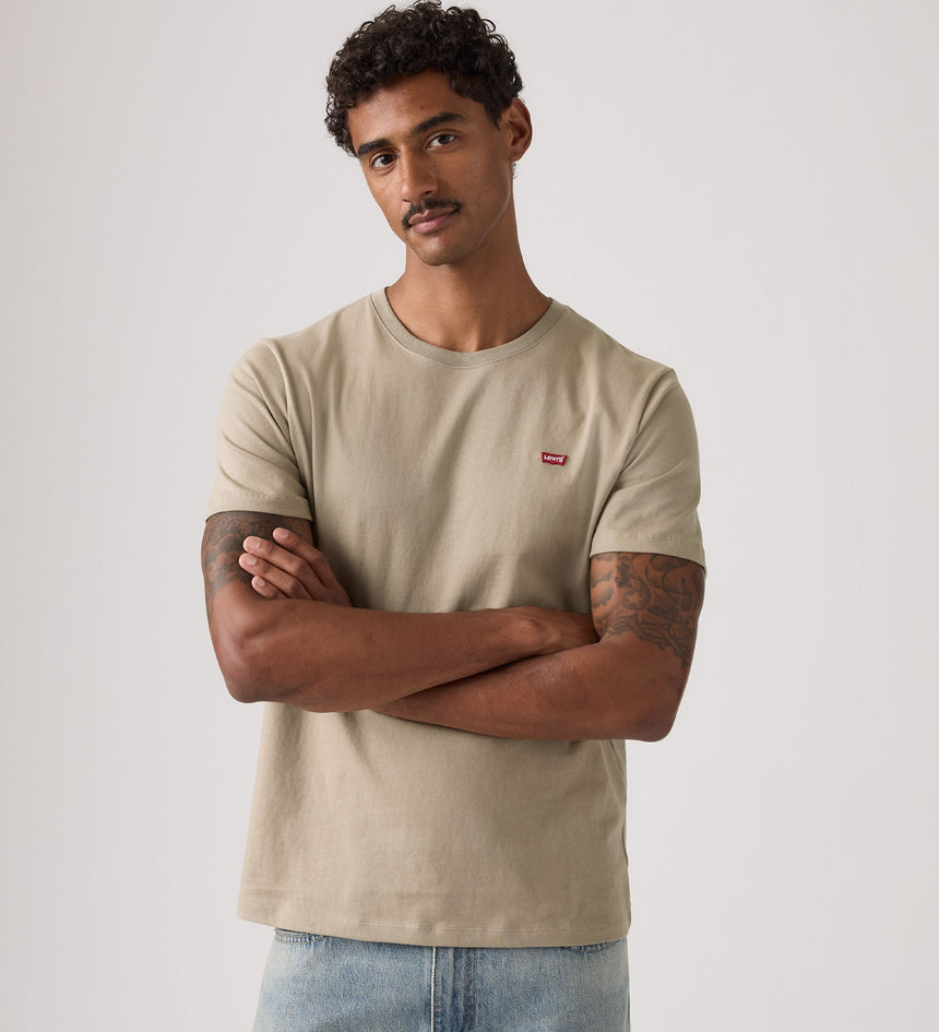 Main 3 - Levi's® Men's Original Housemark T-Shirt - 566050301