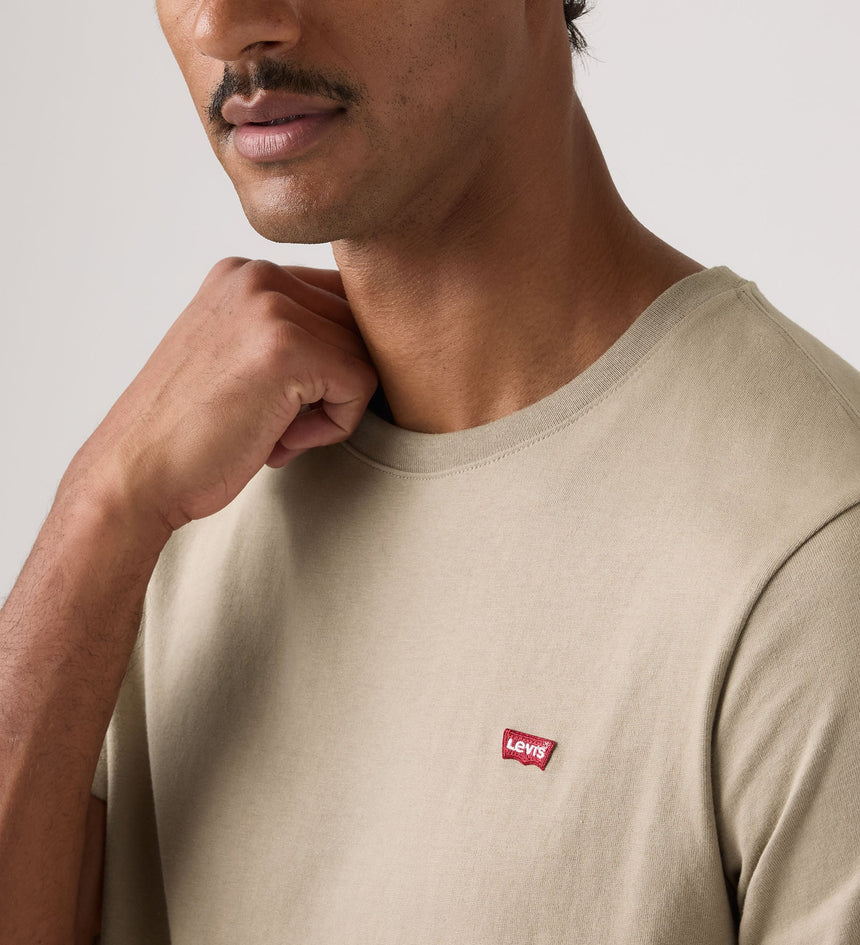 Main 4 - Levi's® Men's Original Housemark T-Shirt - 566050301