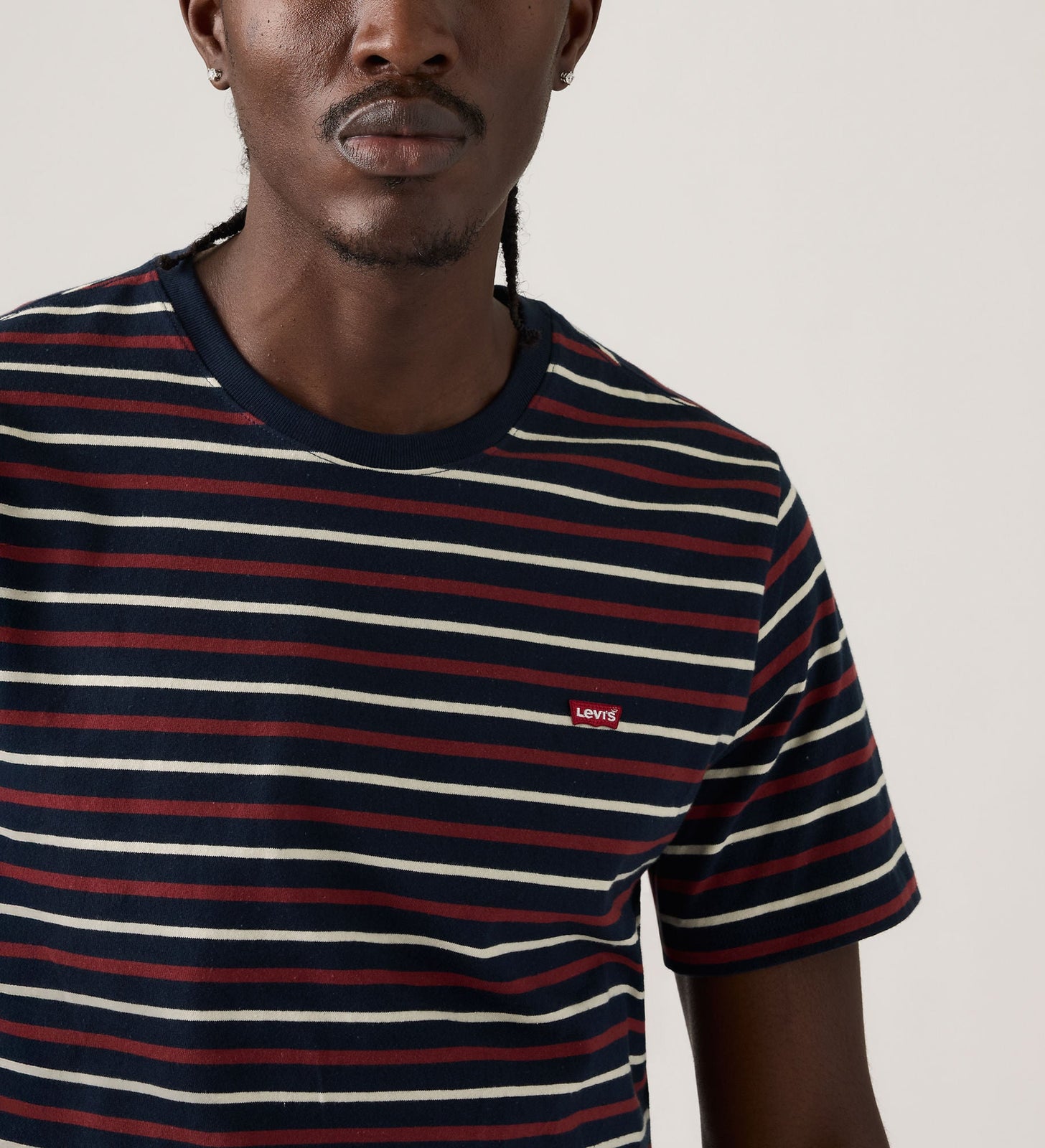 Main 4 - Levi's® Men's Original Housemark T-Shirt - 566050302