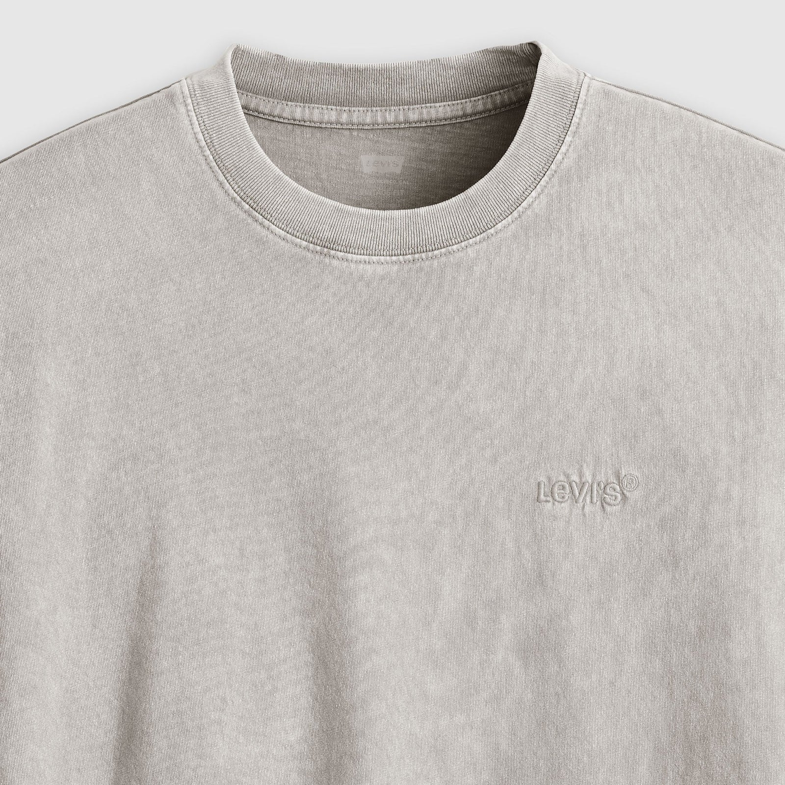 Main 6 - Levi's® Men's Red Tab Vintage T-Shirt - A06370134