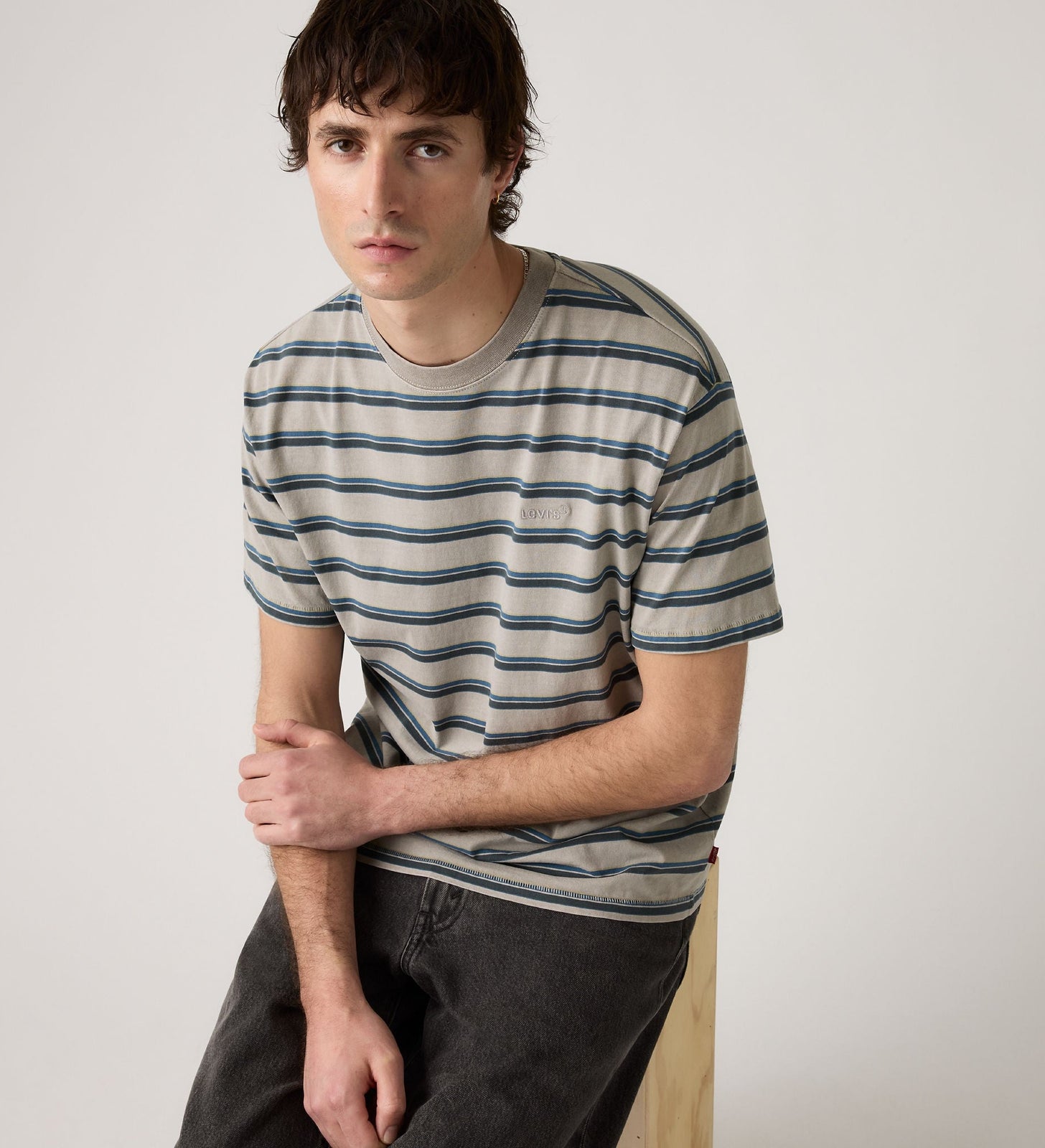 Main 4 - Levi's® Men's Red Tab™ Vintage T-Shirt - A06370199