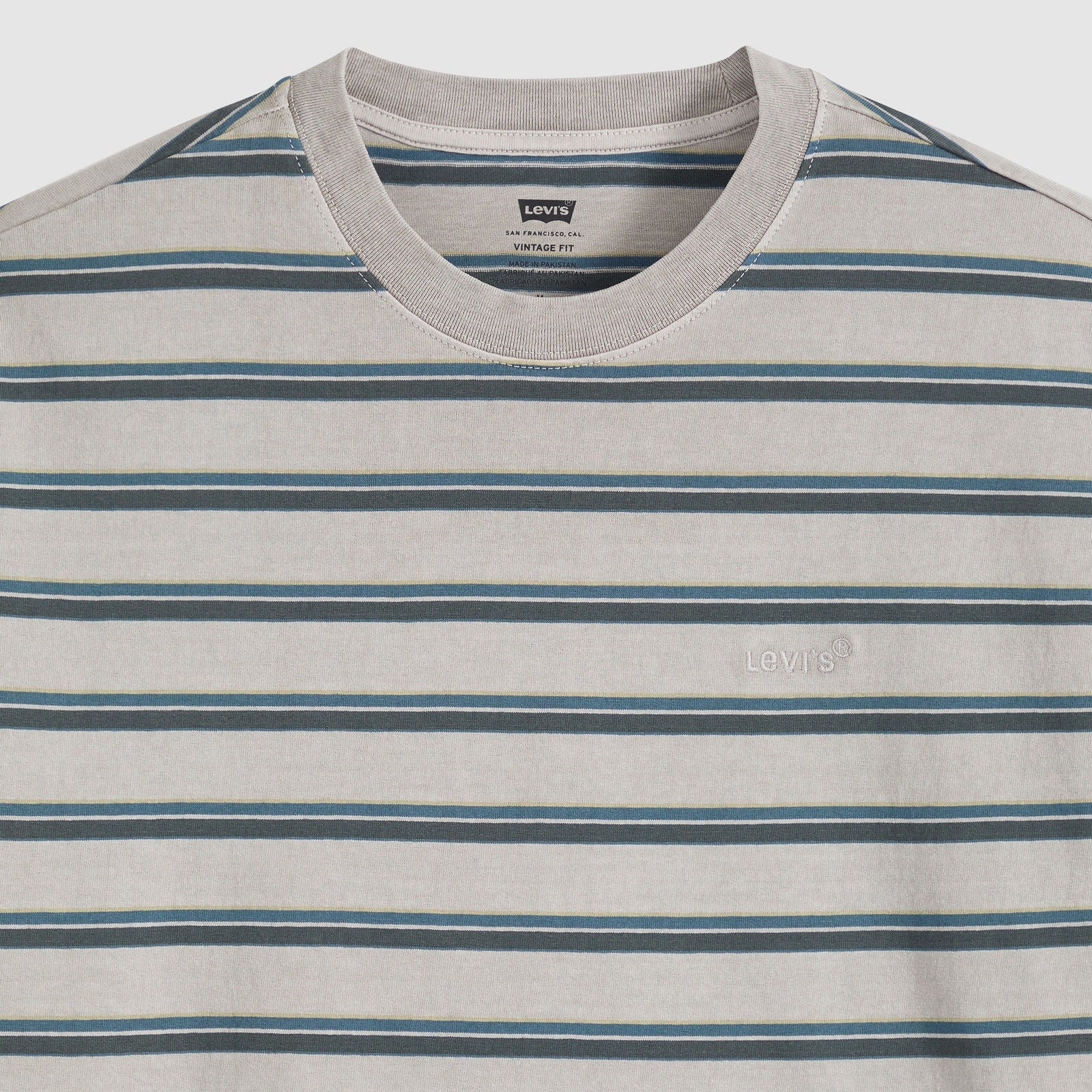 Main 6 - Levi's® Men's Red Tab™ Vintage T-Shirt - A06370199