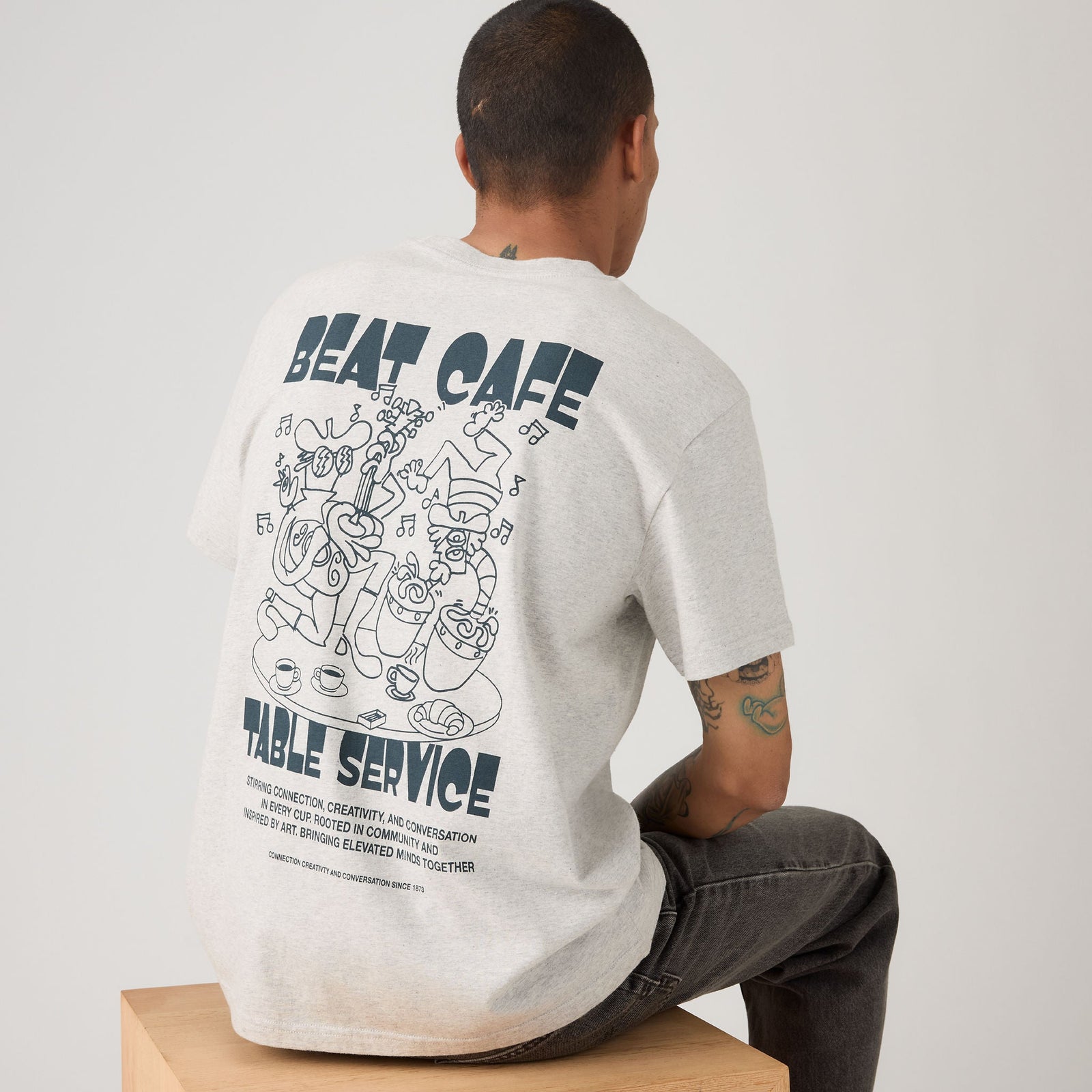 Main 1 - Levi's® Men's Relaxed Fit Short Sleeve Graphic T-Shirt - 161432619