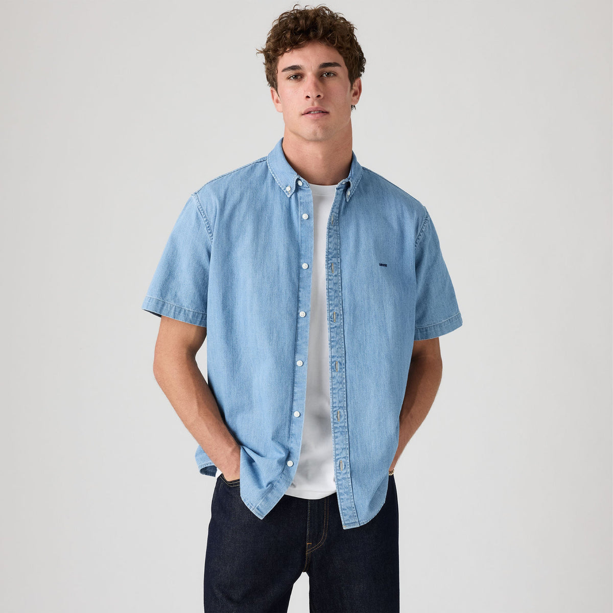 Levi's® Men's Short-Sleeve Authentic Button-Down