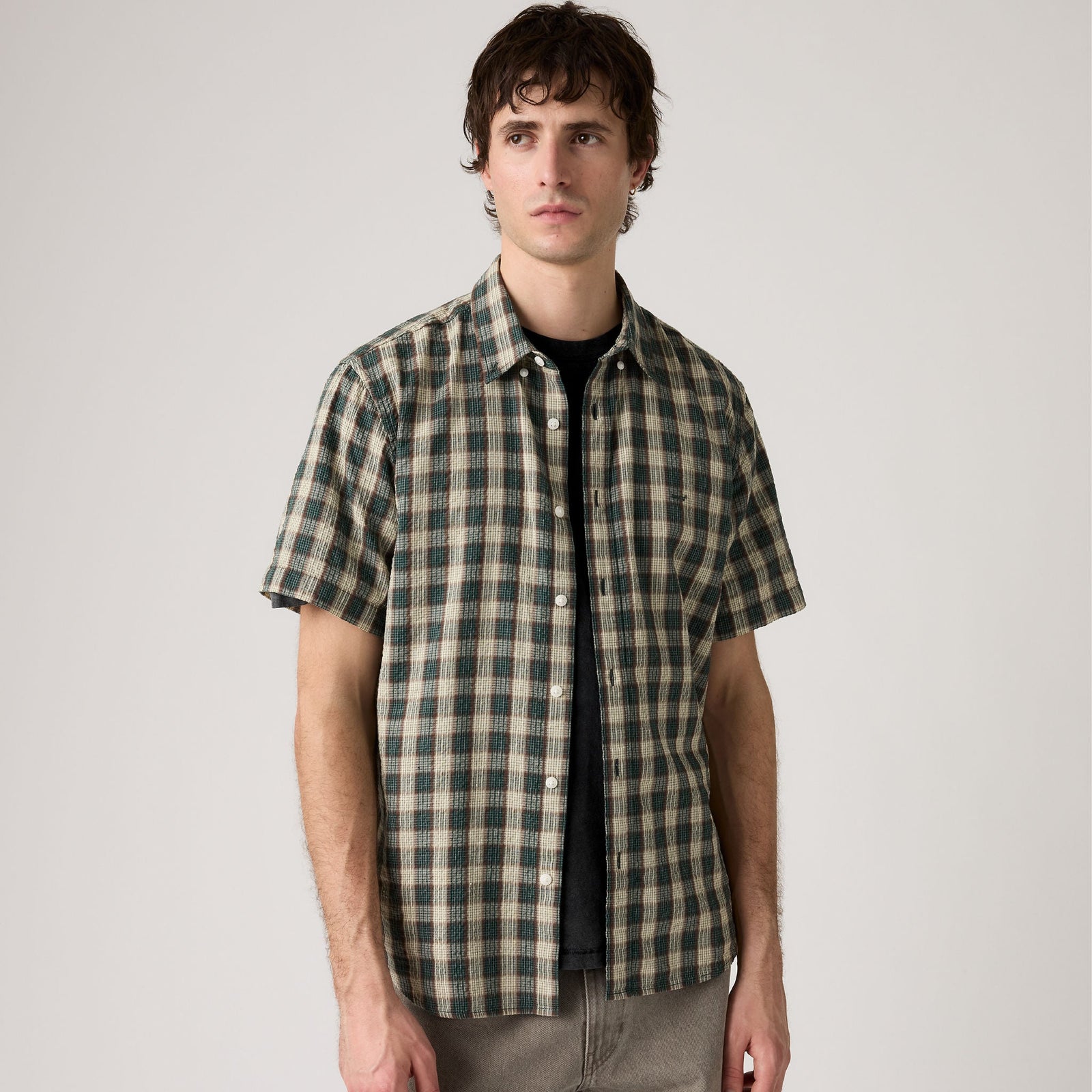 Main 1 - Levi's® Men's Short-Sleeve Authentic Button-Down Shirt - A91610035