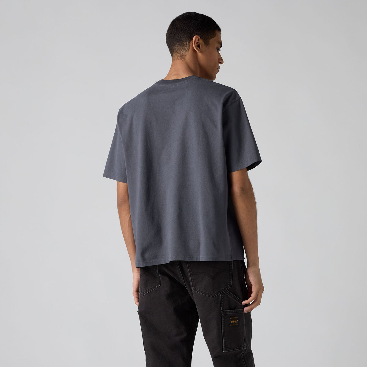 Levi's® Men's Short-Sleeve Workwear Pocket T-Shirt