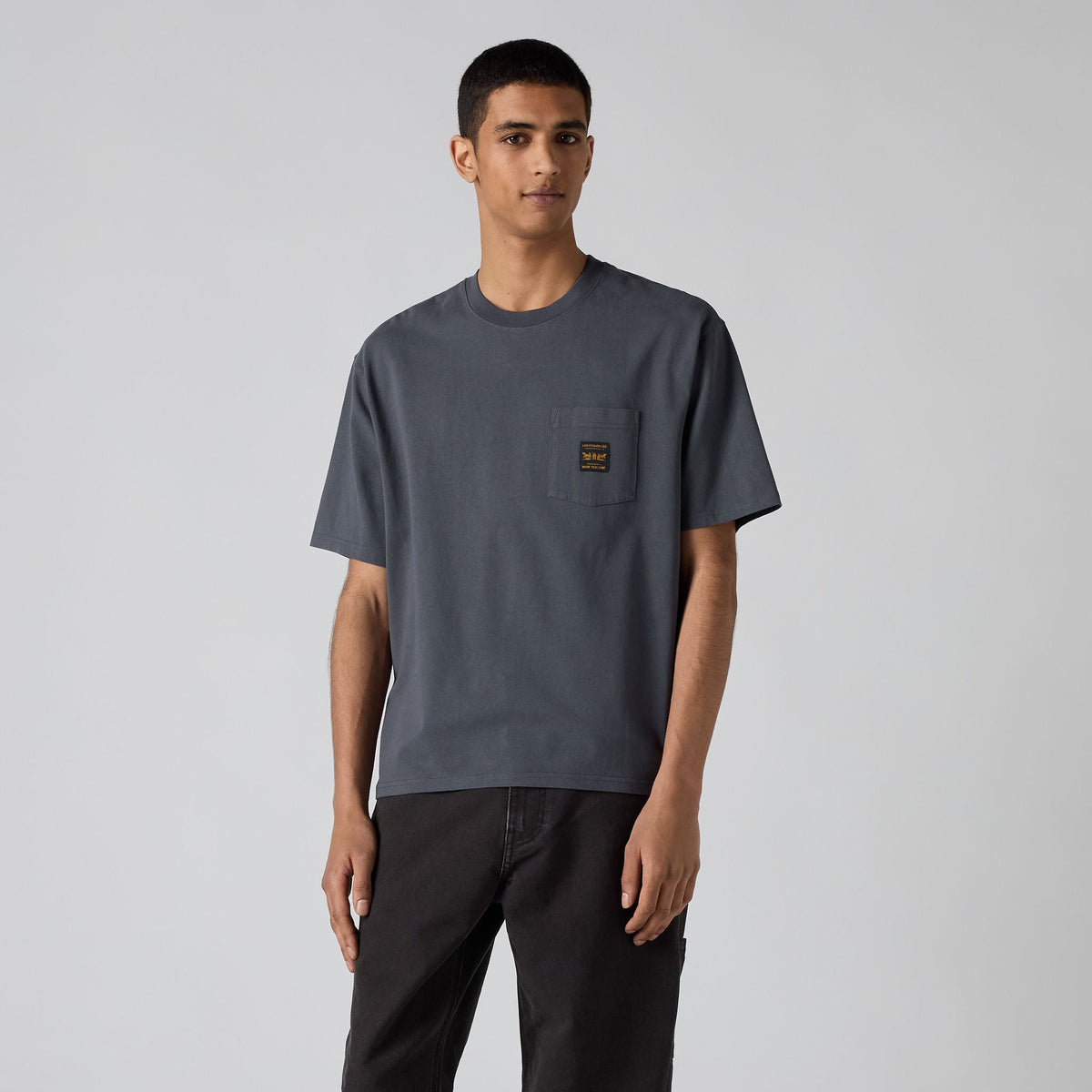 Levi's® Men's Short-Sleeve Workwear Pocket T-Shirt