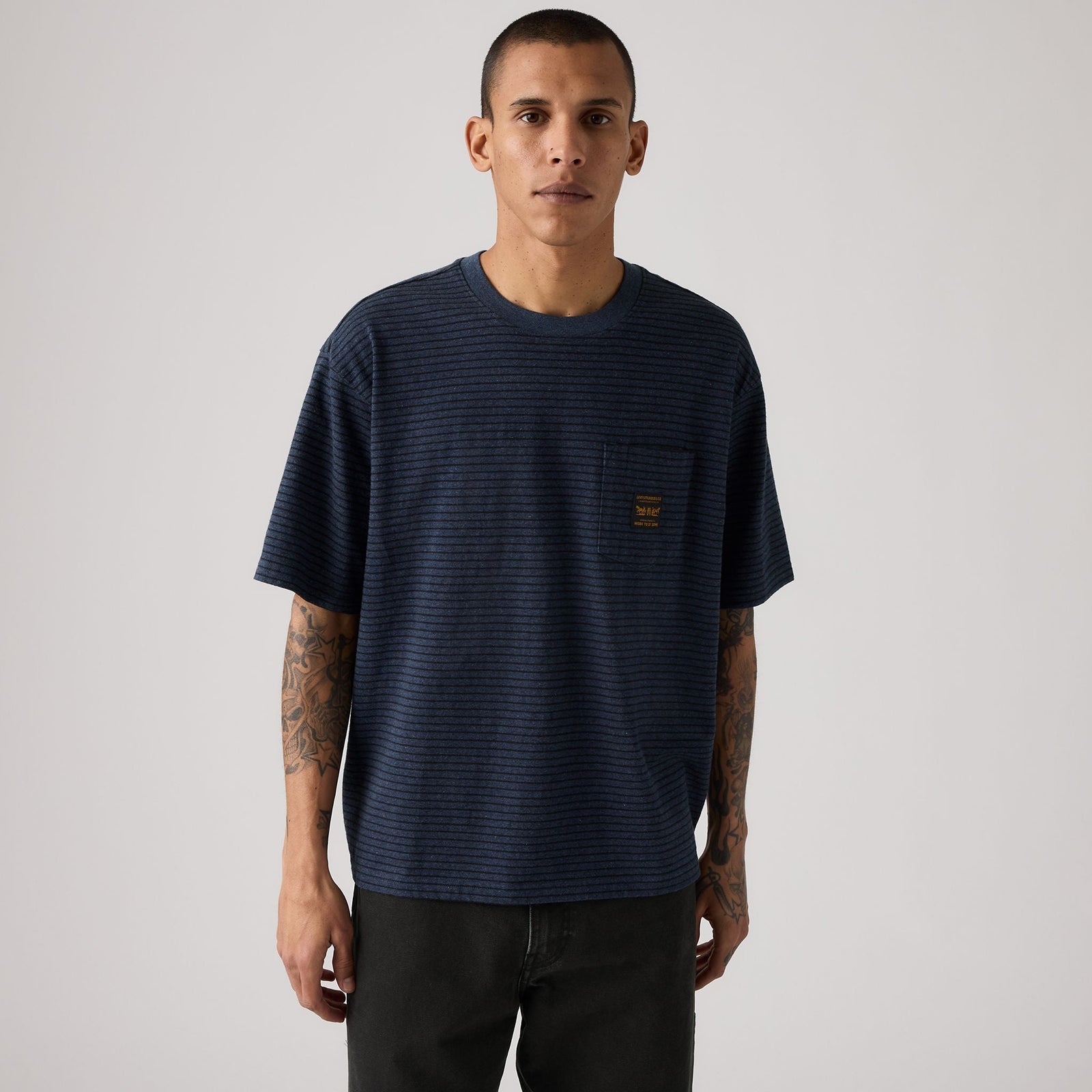 Main 1 - Levi's® Men's Short-Sleeve Workwear Pocket T-Shirt - 008AB0004