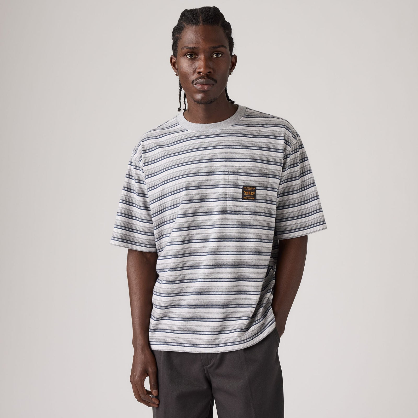 Main 1 - Levi's® Men's Short-Sleeve Workwear Pocket T-Shirt - 008AB0007