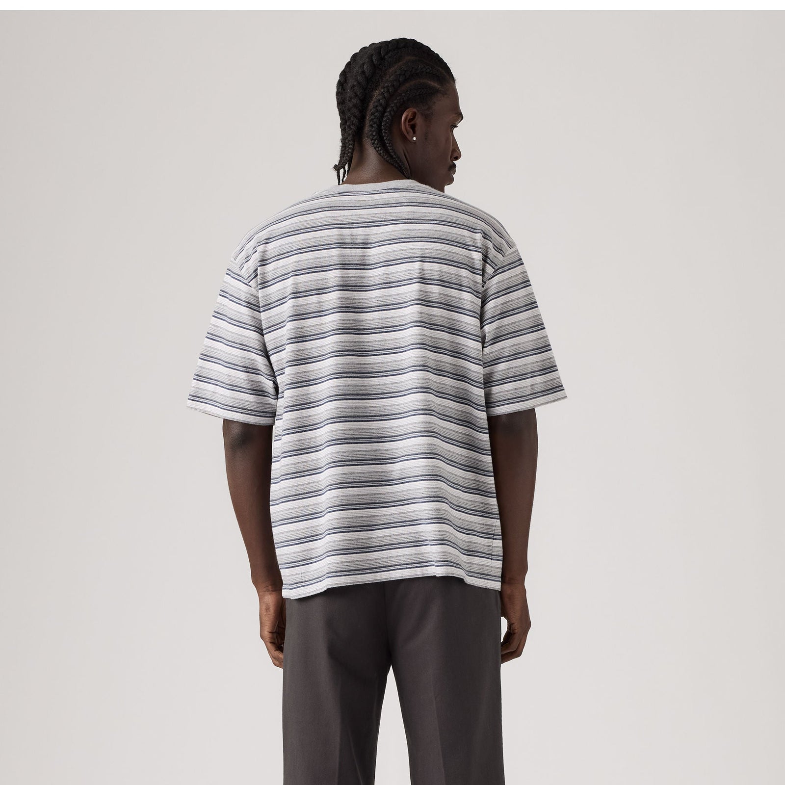 Main 2 - Levi's® Men's Short-Sleeve Workwear Pocket T-Shirt - 008AB0007