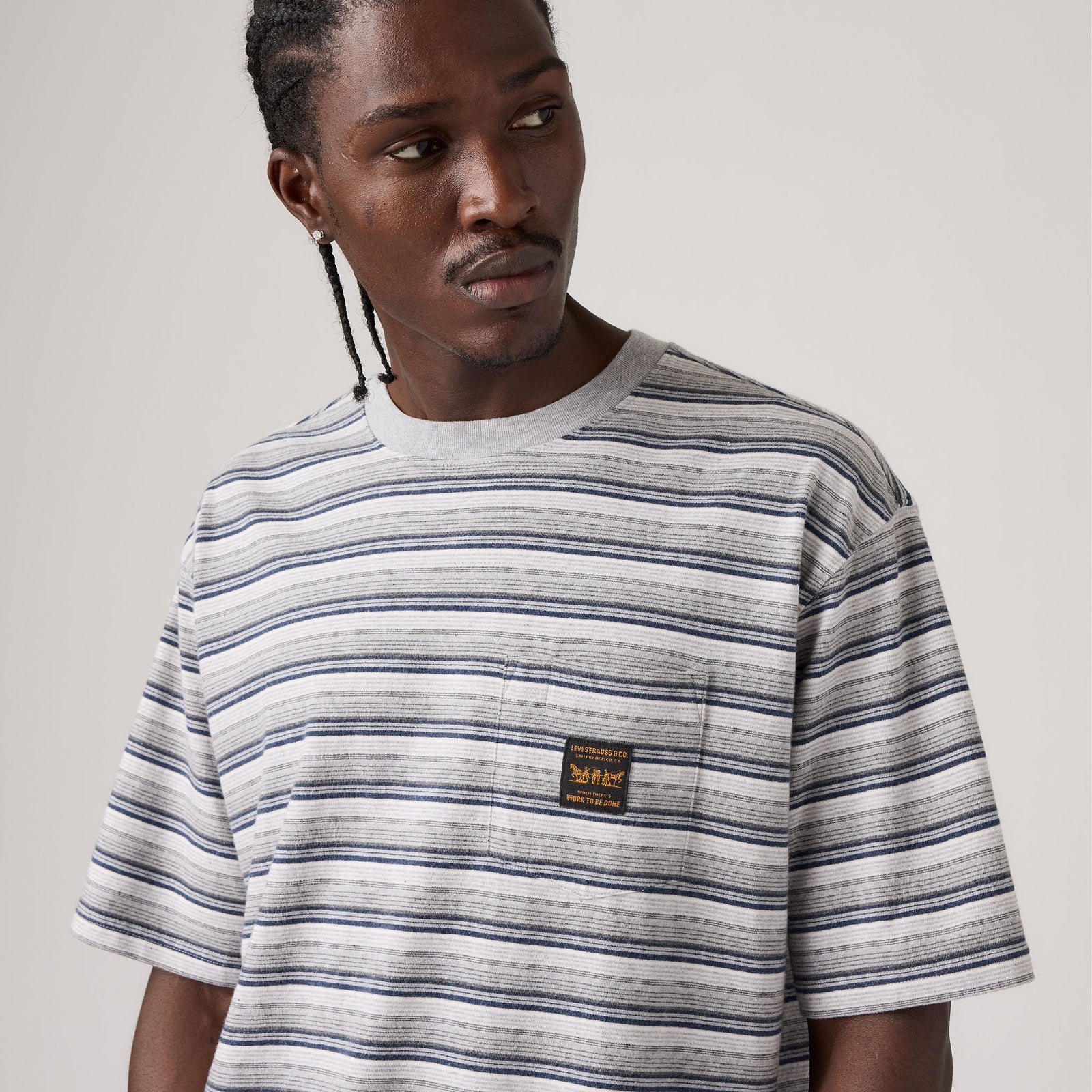 Main 4 - Levi's® Men's Short-Sleeve Workwear Pocket T-Shirt - 008AB0007