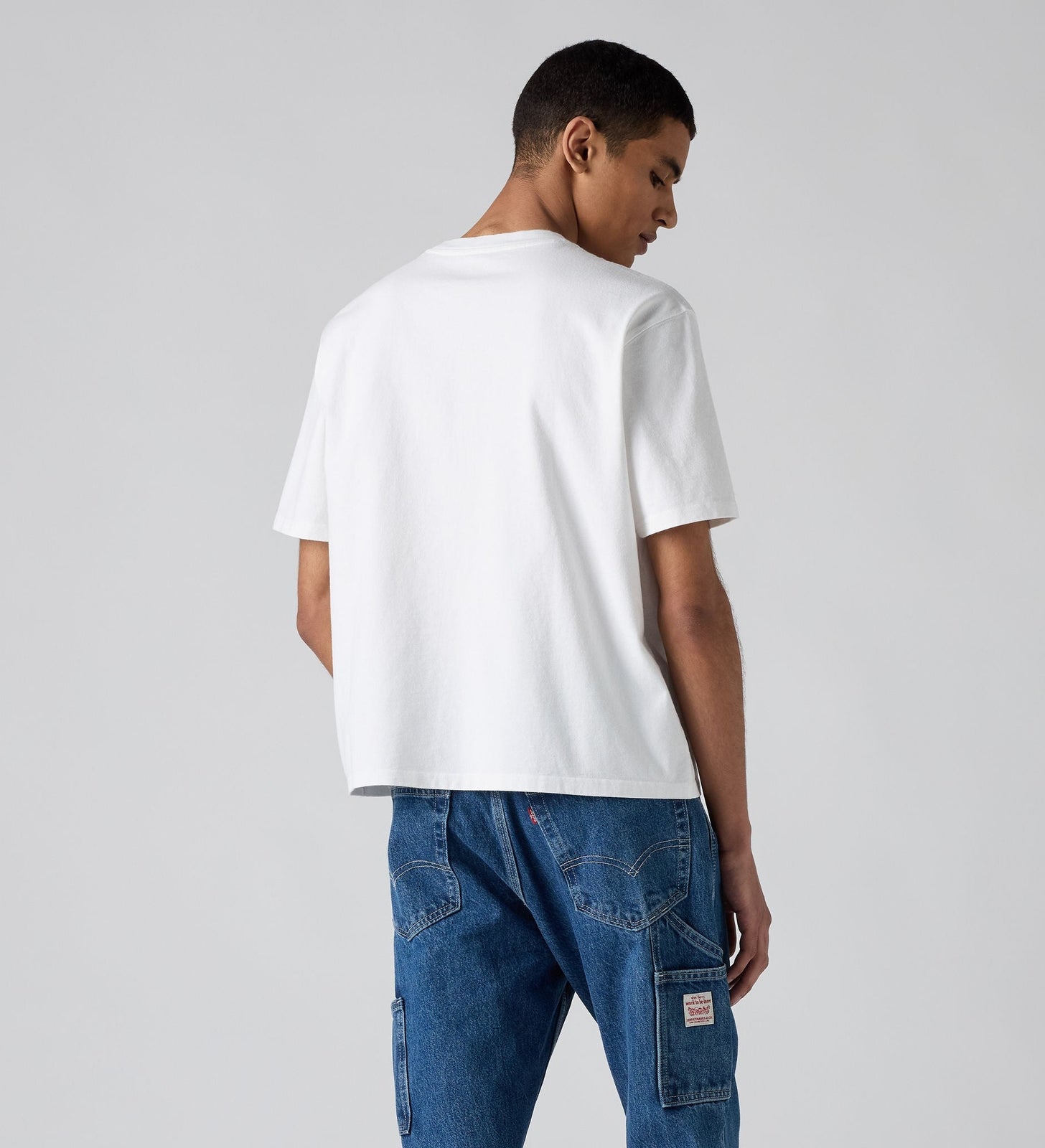 Main 2 - Levi's® Men's Short-Sleeve Workwear Pocket T-Shirt - 008AB0008